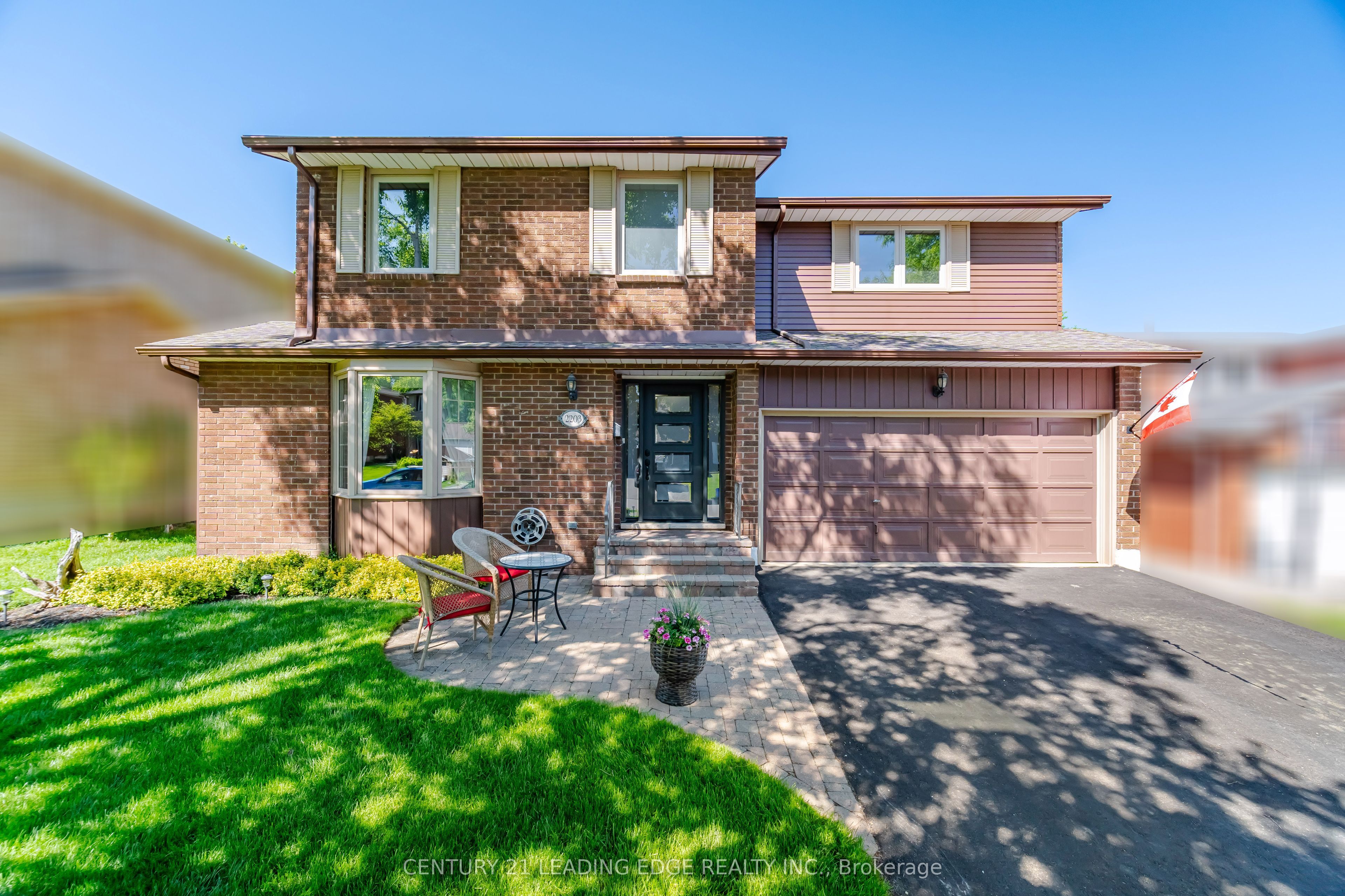 2203 Previn Court, Burlington, ON, L7P 4J3 photo 2