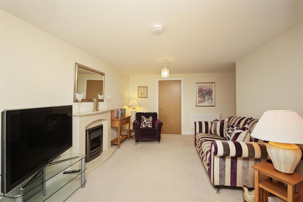 Additional image 4 of 2 bed flat for saleMilward Place, Clive Road, Redditch, Worcestershire B97