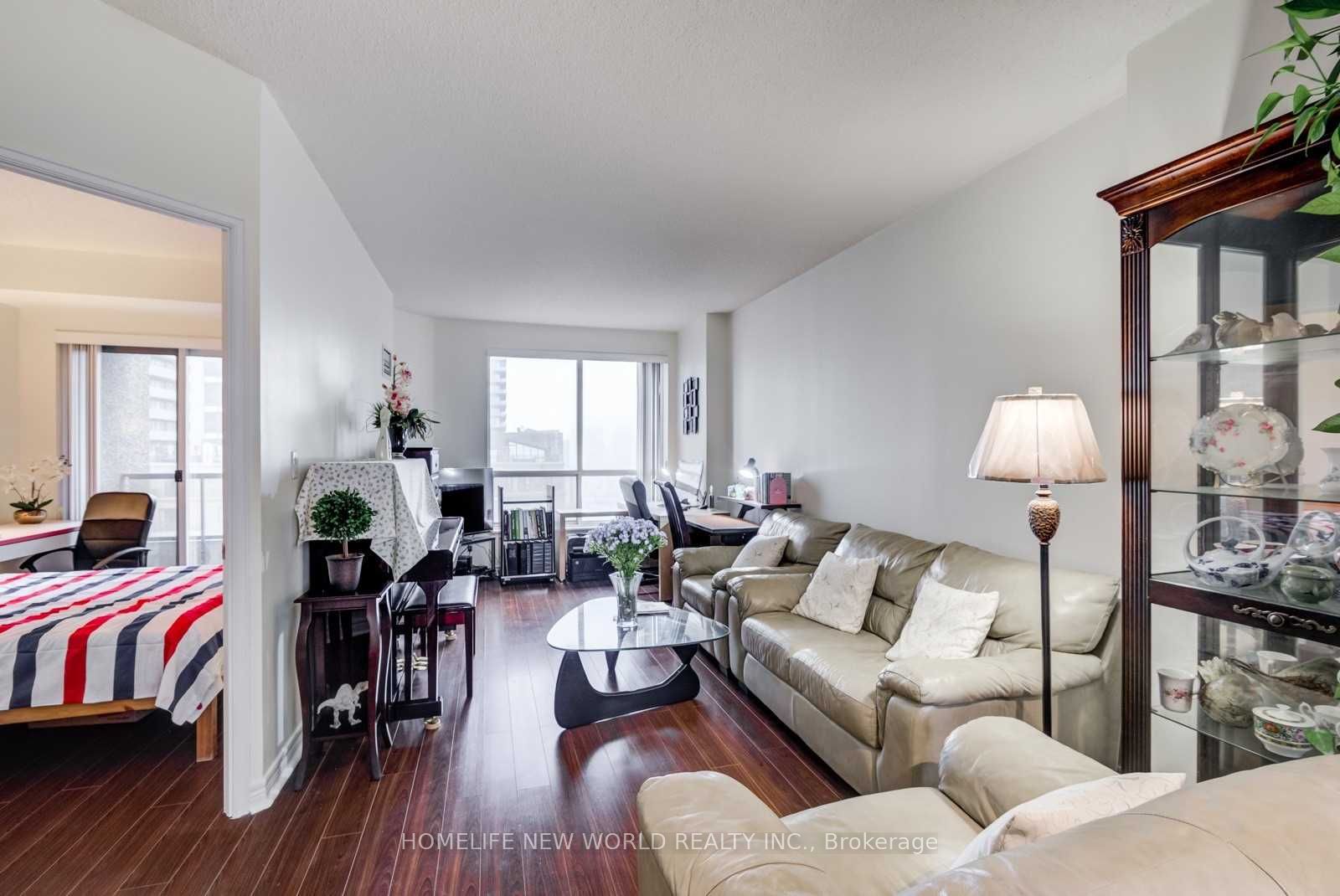Additional image 3 of 2001-55 Bloor Street E, Toronto, ON, M4W 3W6