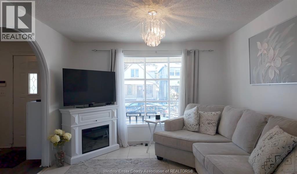 1073 Pierre Avenue, Windsor, ON, N9A2L1 photo 3