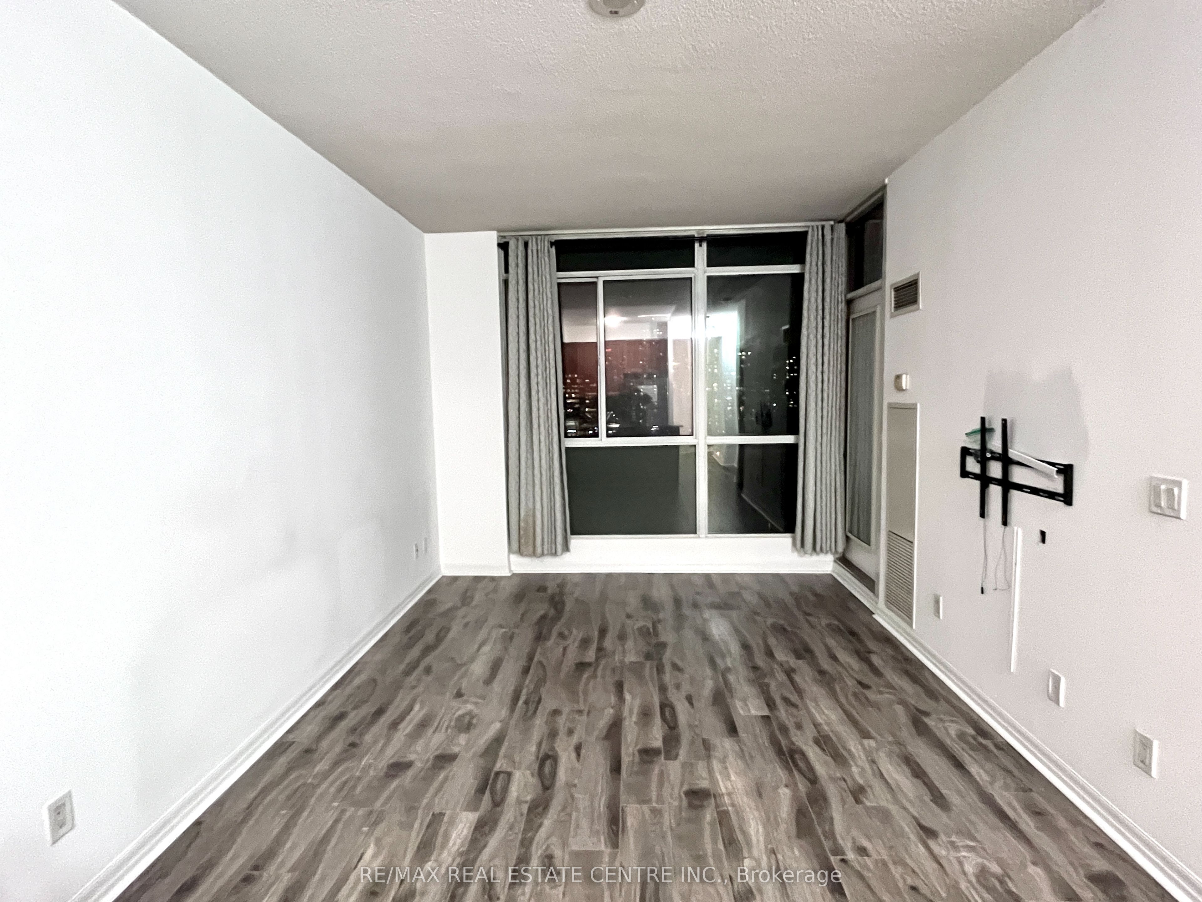 Additional image 5 of 907-225 Webb Drive, Mississauga, ON, L5B 3Y5