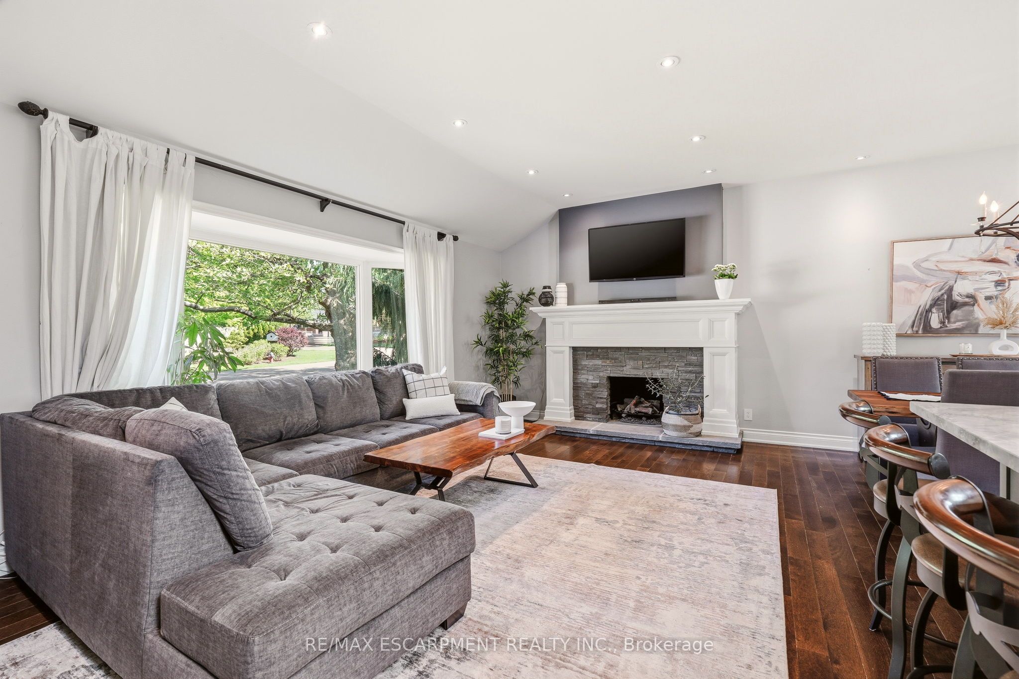 600 Deborah Crescent, Burlington, ON, L7T 2N1 photo 3