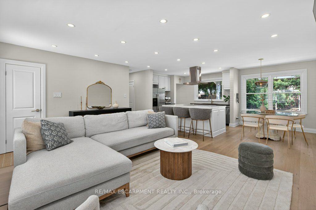 Additional image 3 of 603 Cornick Drive, Burlington, ON, L7R 3A9