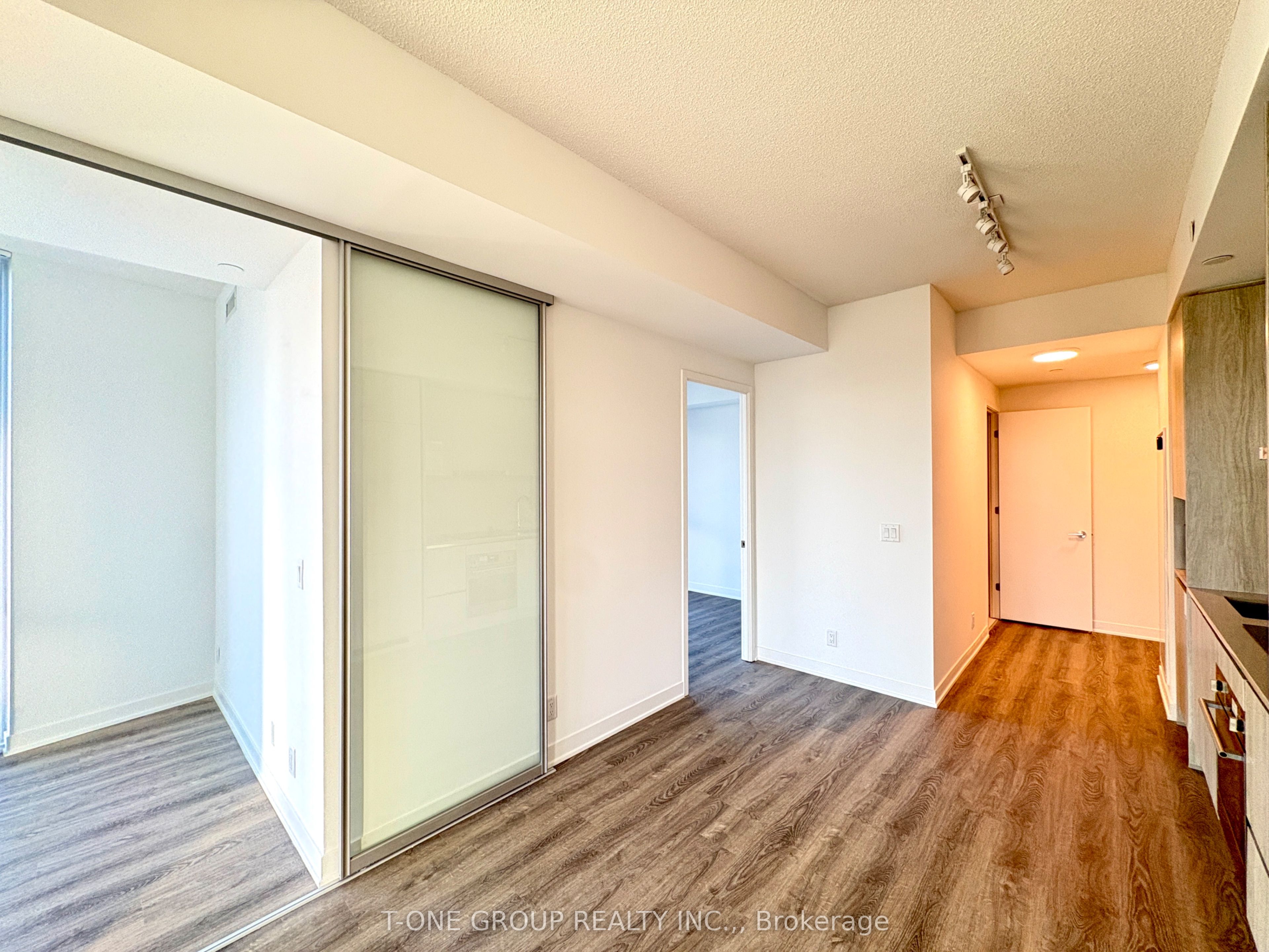 Additional image 6 of 2603-180 Front Street E, Toronto, ON, M5A 0A9