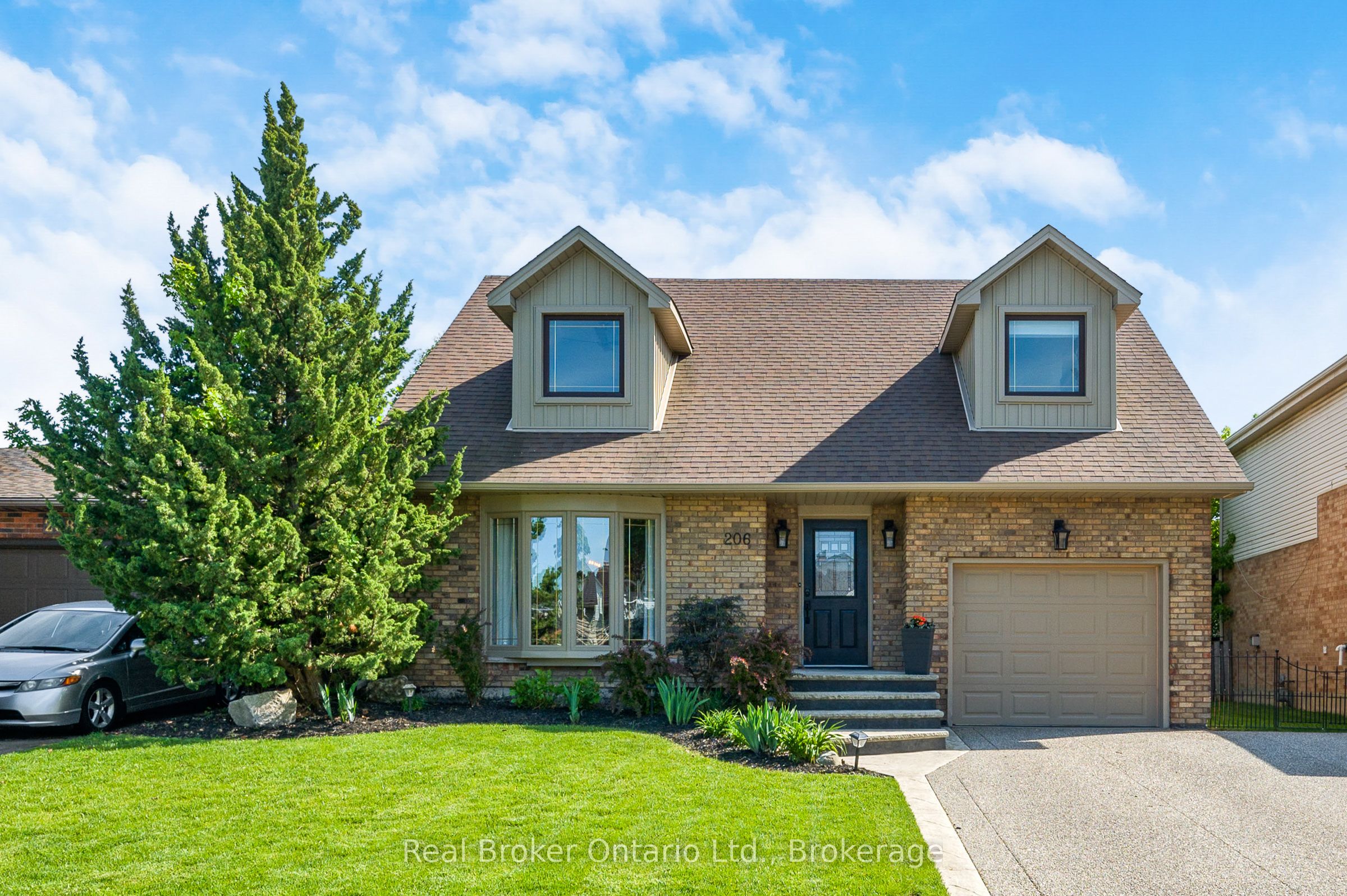 206 Athenia Drive, Hamilton, ON, L8J 1V8
