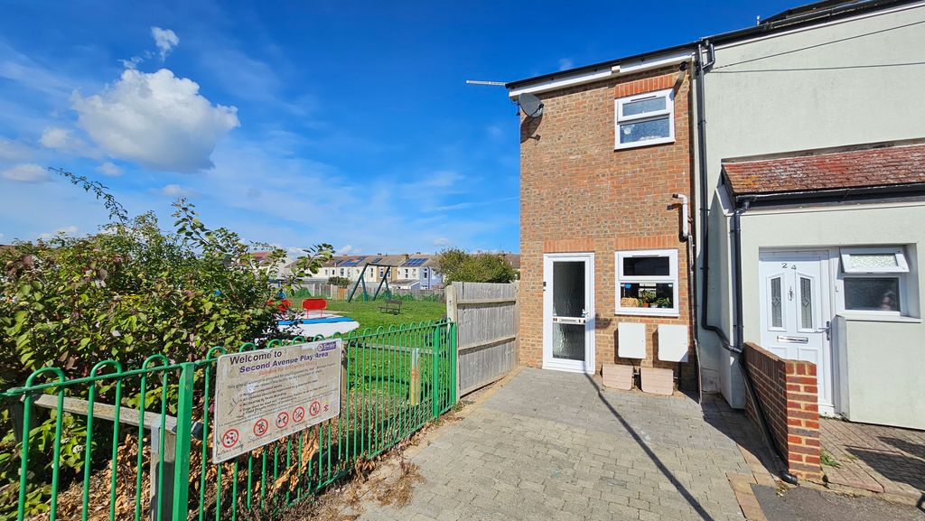 1 bed flat for saleSecond Avenue, Queenborough ME11