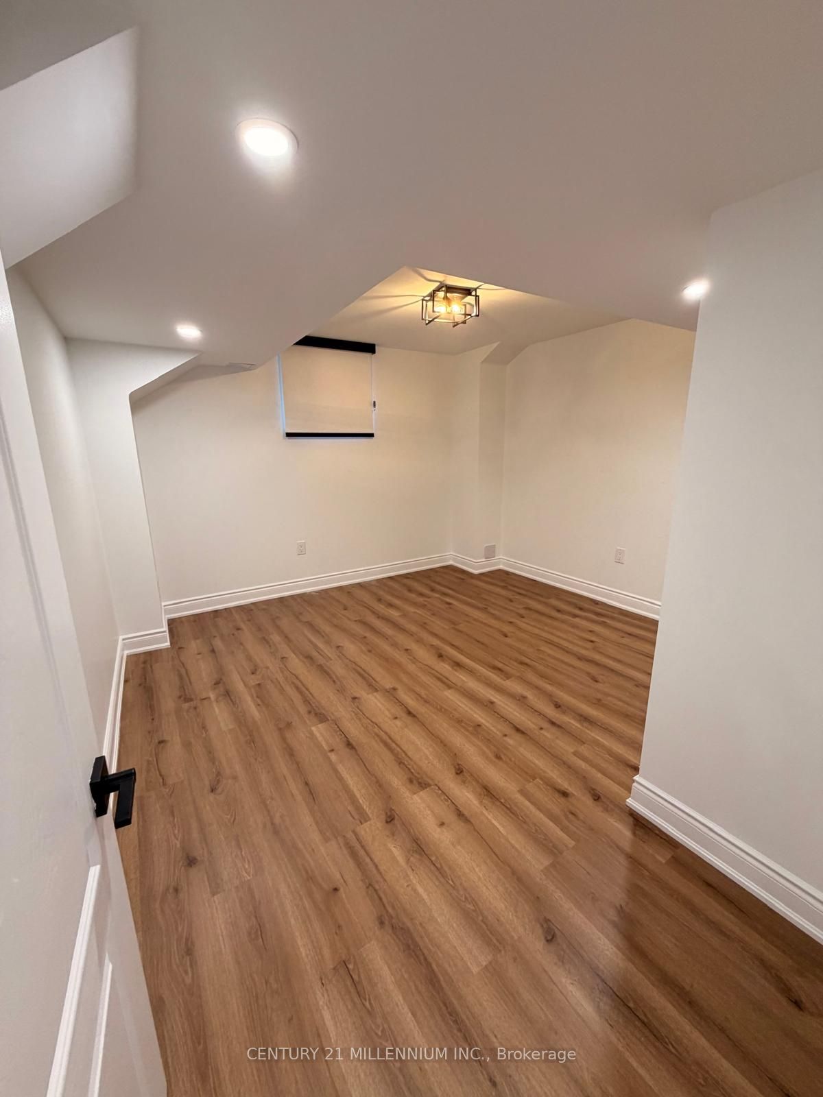 Additional image 5 of Basement-2187 Alderbrook Drive, Oakville, ON, L6M 4Z3