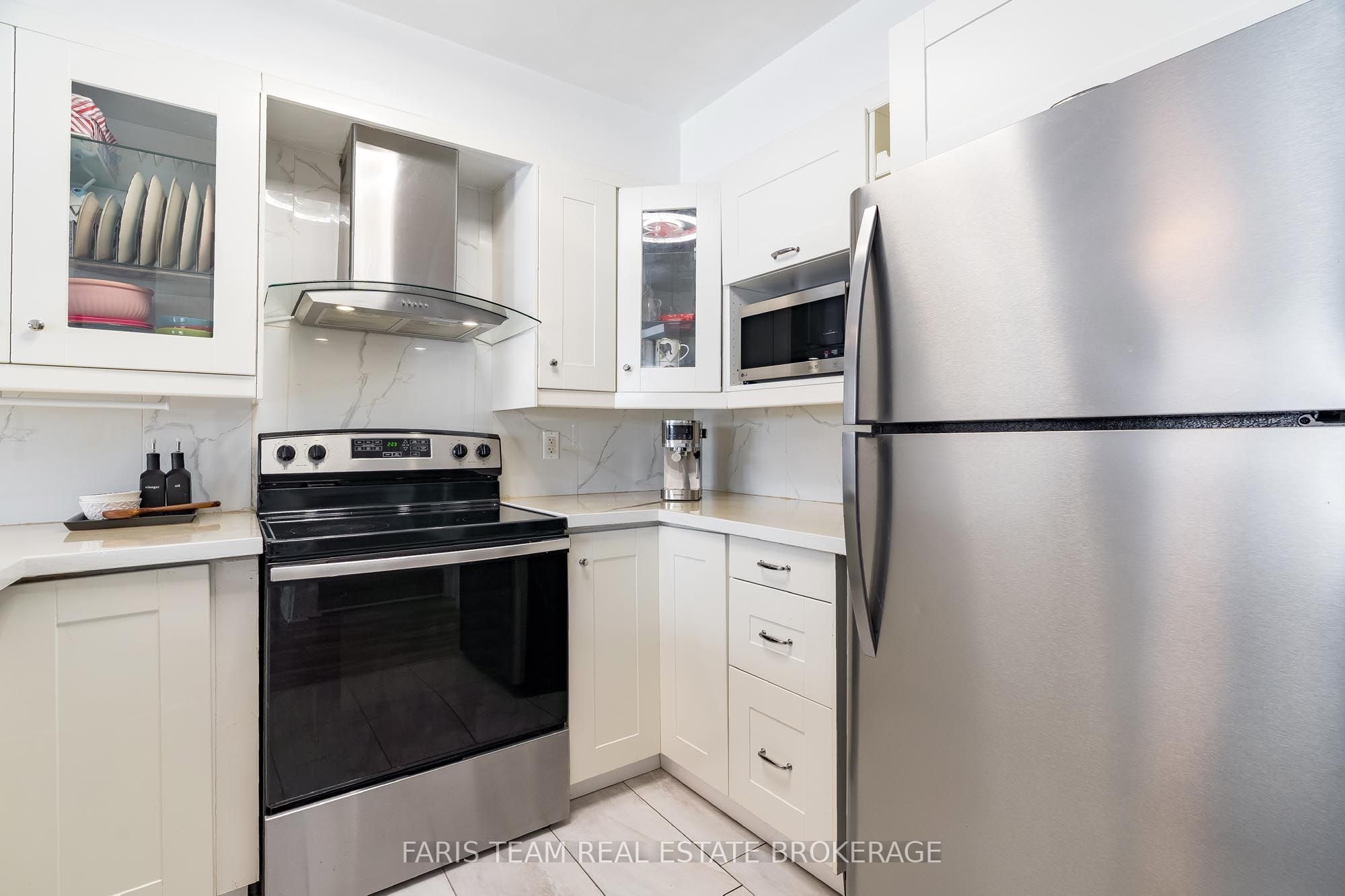 233 Stanley Street, Barrie, ON, L4M 6X9 photo 5
