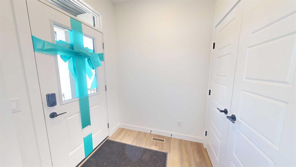 56 Mercado Road SE, Calgary, AB, T3M 3Y4 photo 2