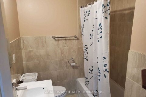Additional image 6 of Basement Apa-495 Meadowridge Court, Mississauga, ON, L5W 0E8