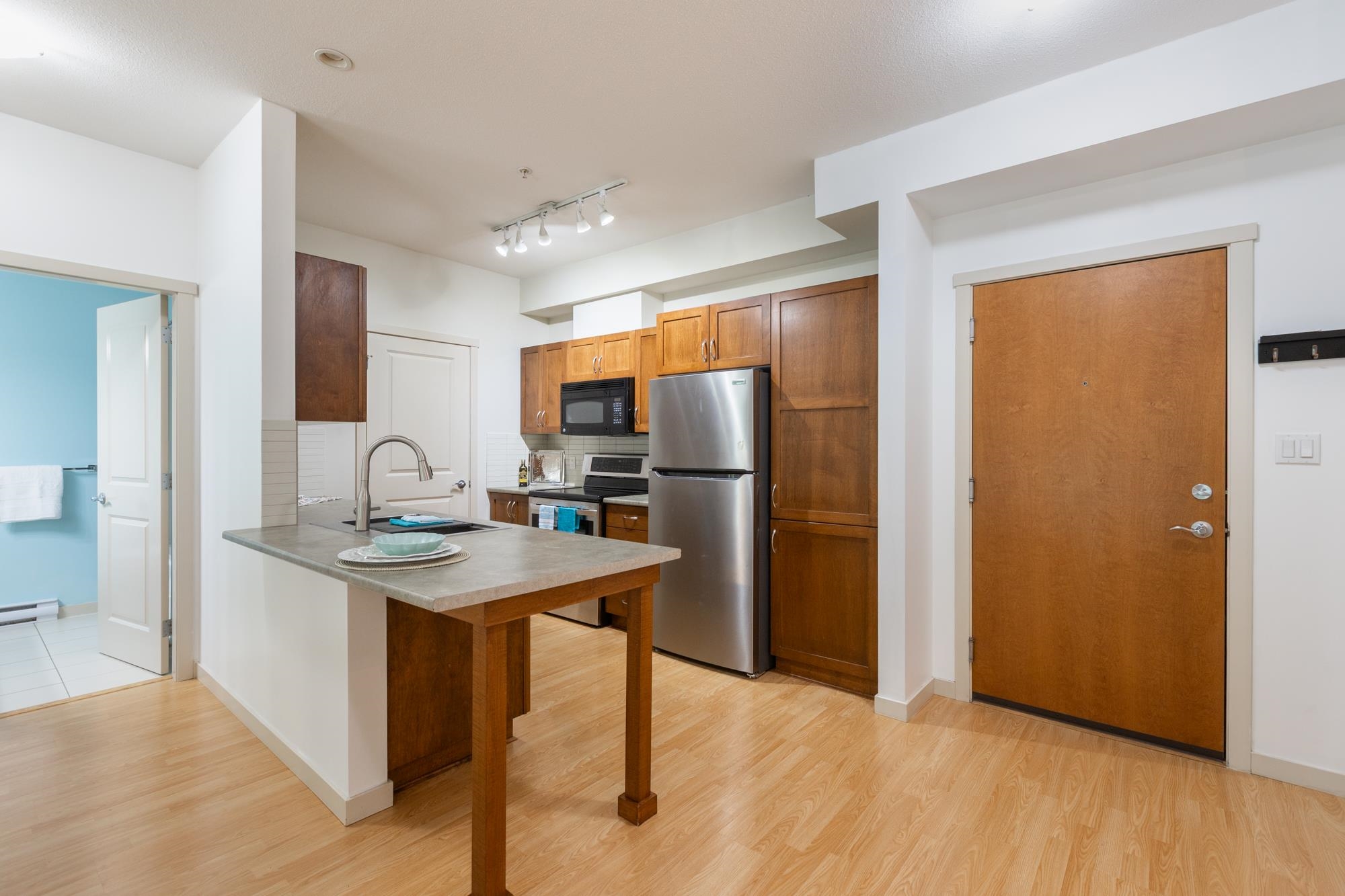 Additional image 5 of 204-33328 Bourquin Crescent, Abbotsford, BC, V2S 1Y1