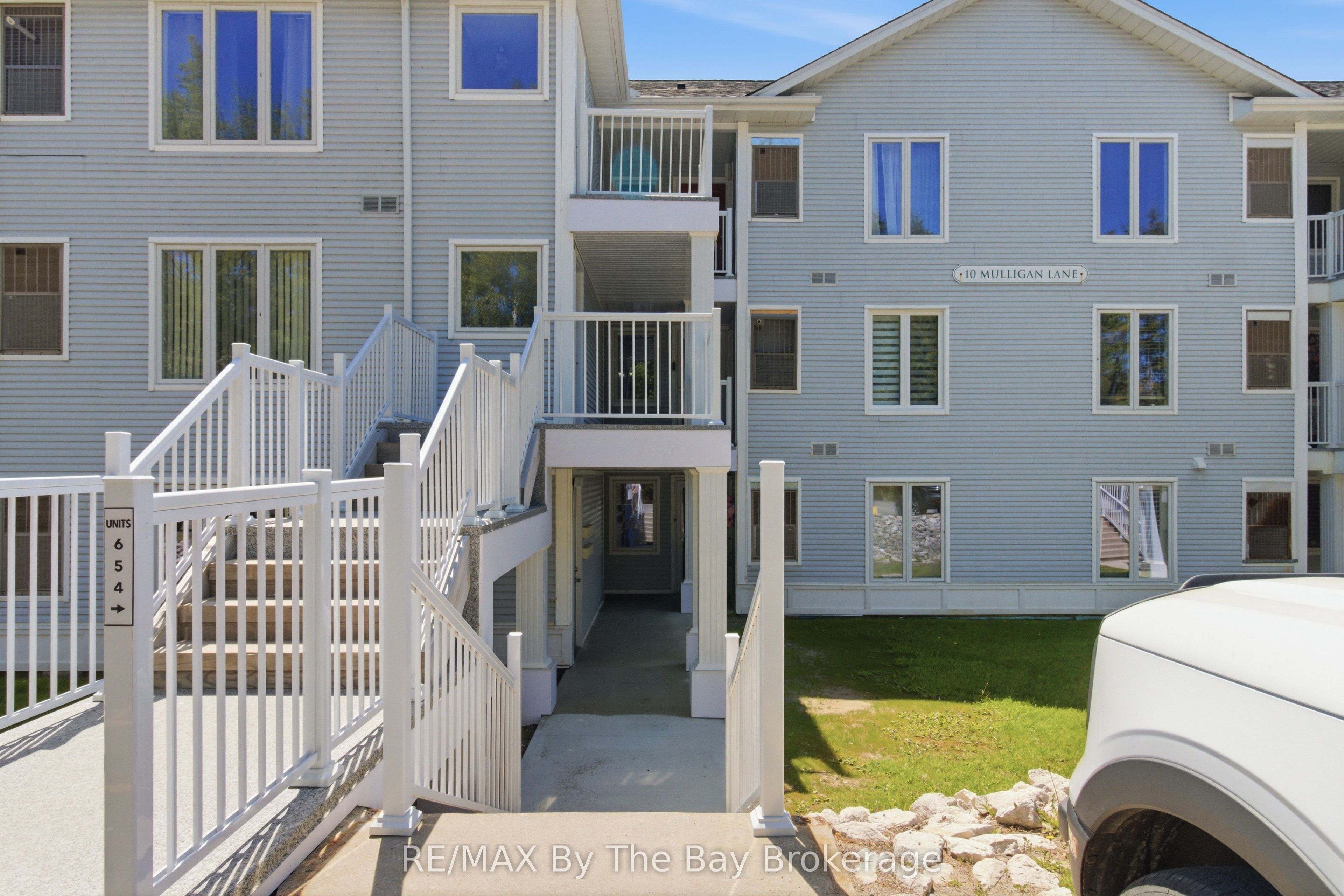 1-10 Mulligan Lane, Wasaga Beach, ON, L9Z 1C4
