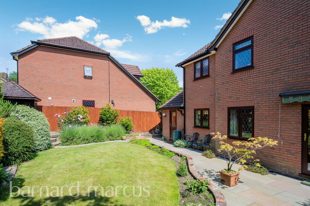 Additional image 21 of 4 bed detached house for saleCotland Acres, Redhill RH1