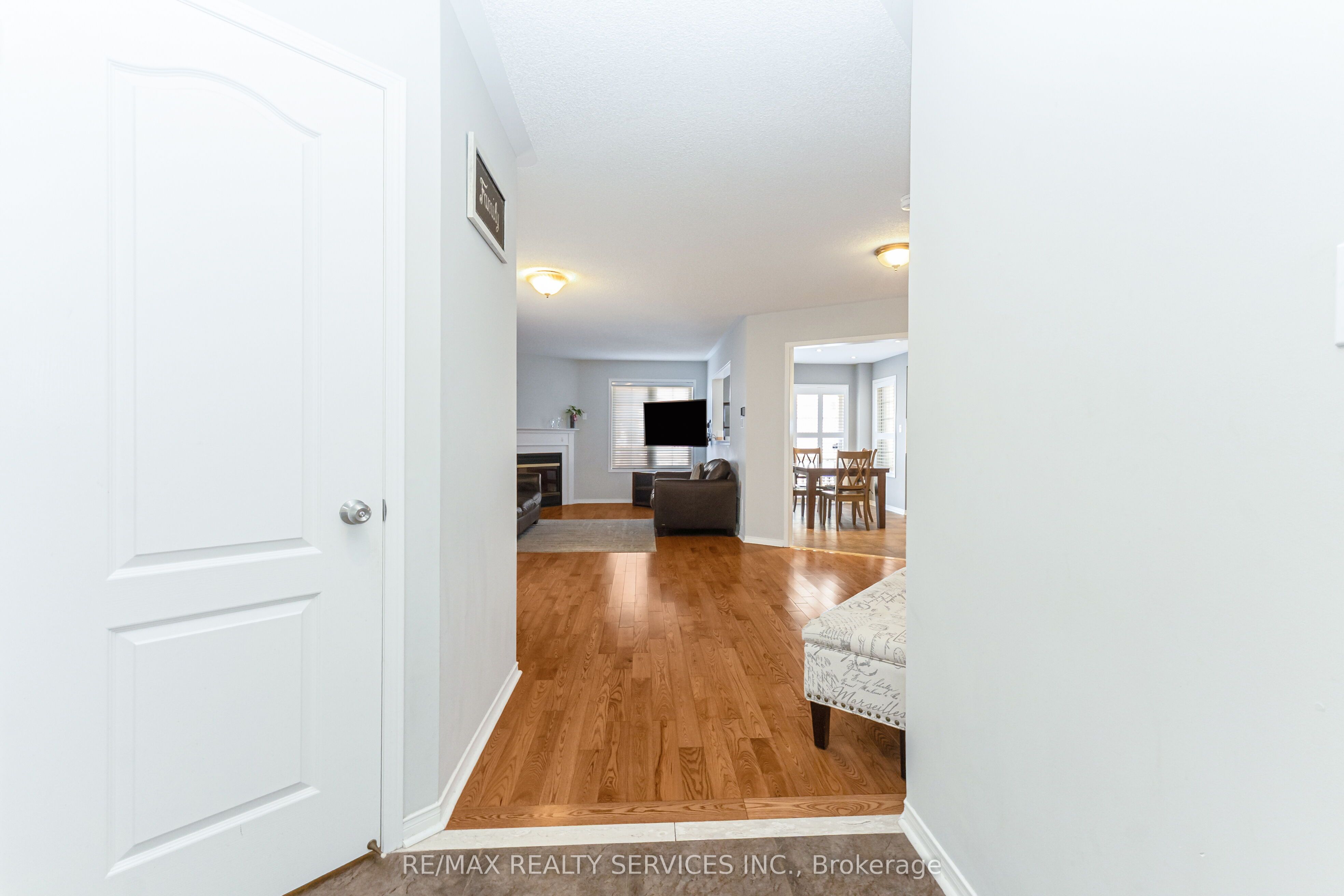 Additional image 5 of 295 Queen Mary Drive, Brampton, ON, L7A 3R1