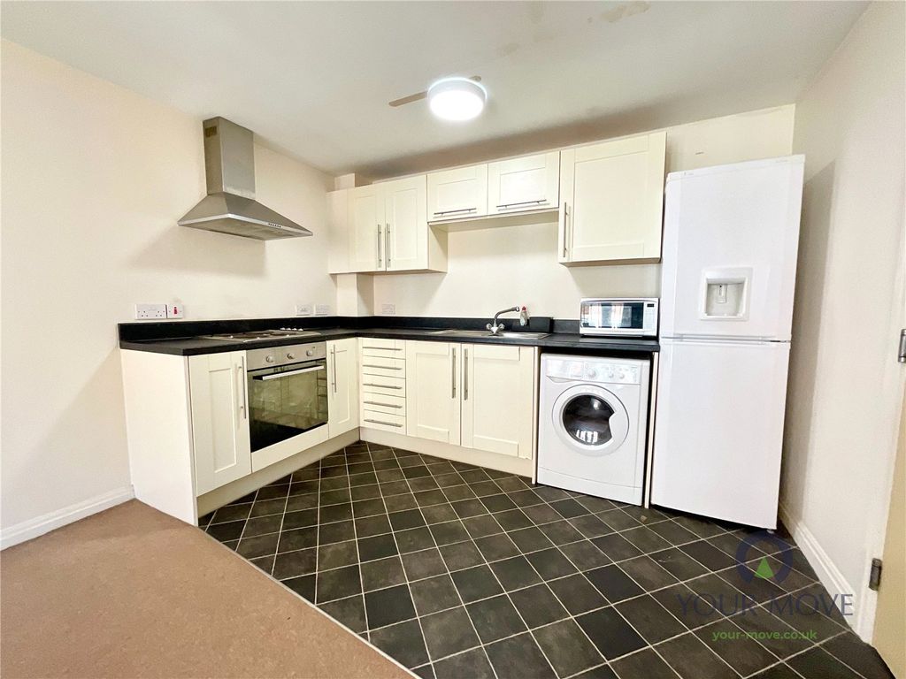 2 bed flat for saleHedgerow Close, Redditch, Worcestershire B98 photo 2