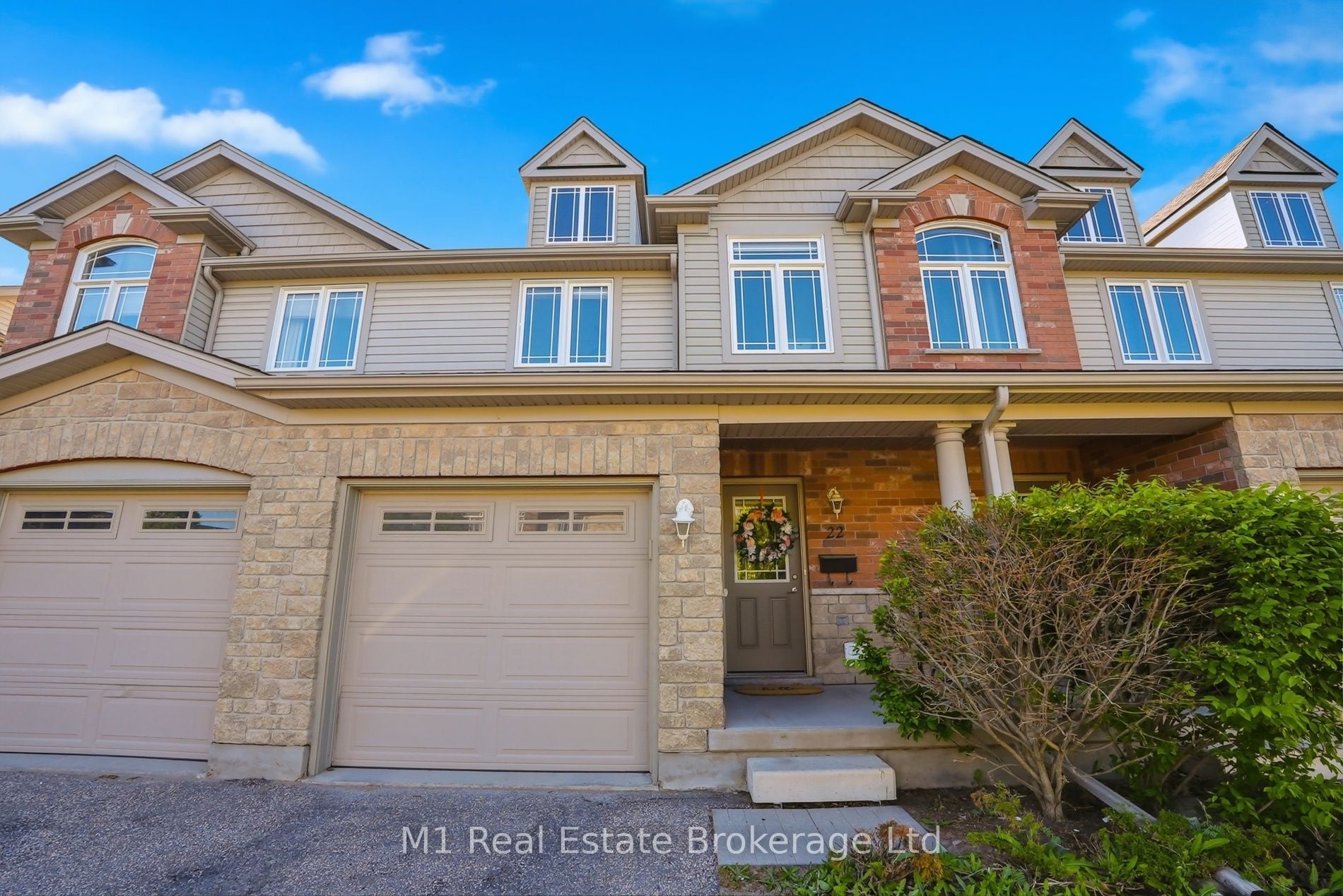 22 Lambeth Way, Guelph, ON, N1L 0H1 photo 2