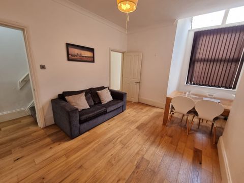 Playfair Street M14