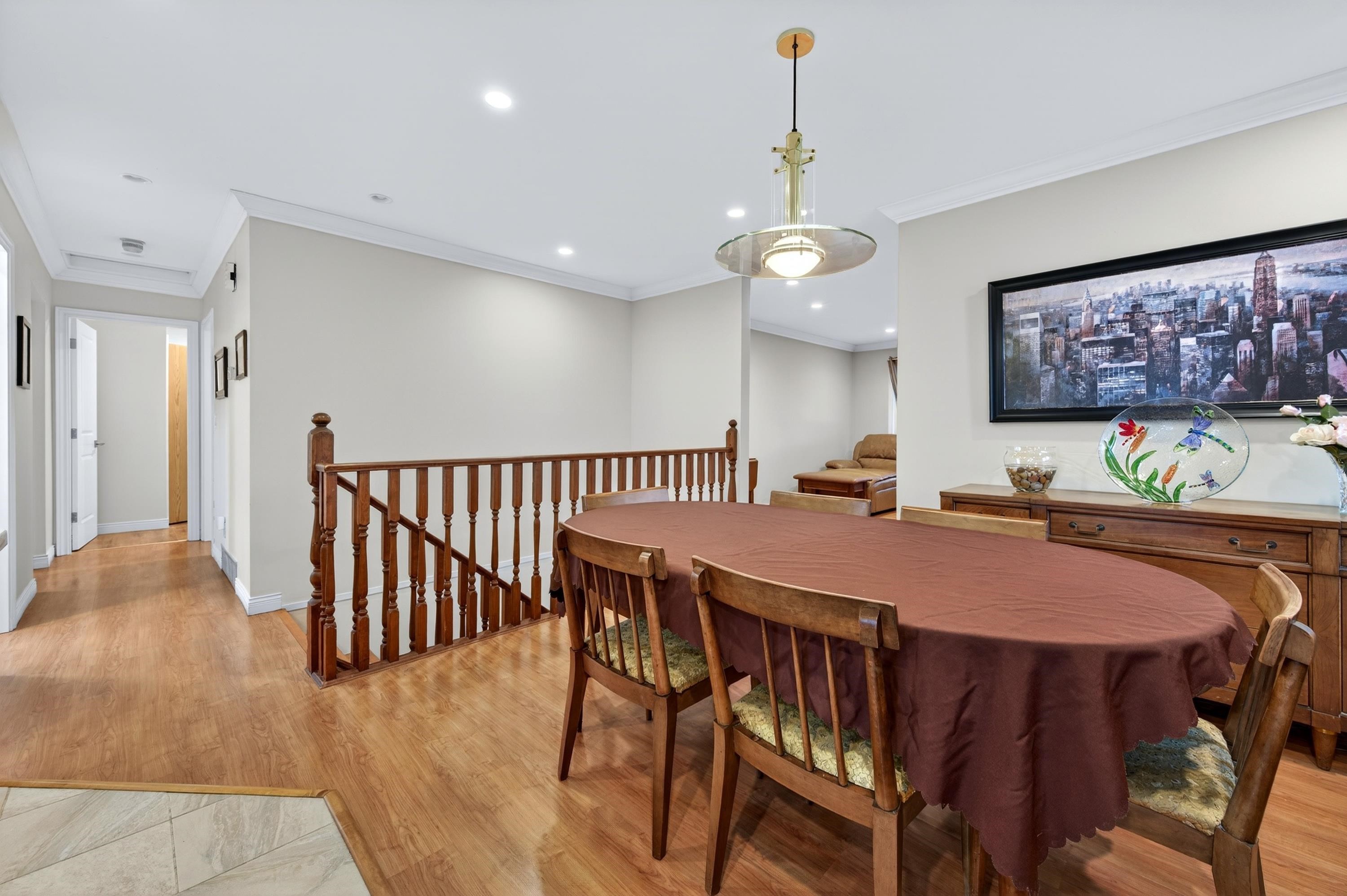 Additional image 3 of 10014 156 Street, Surrey, BC, V3R 4L5