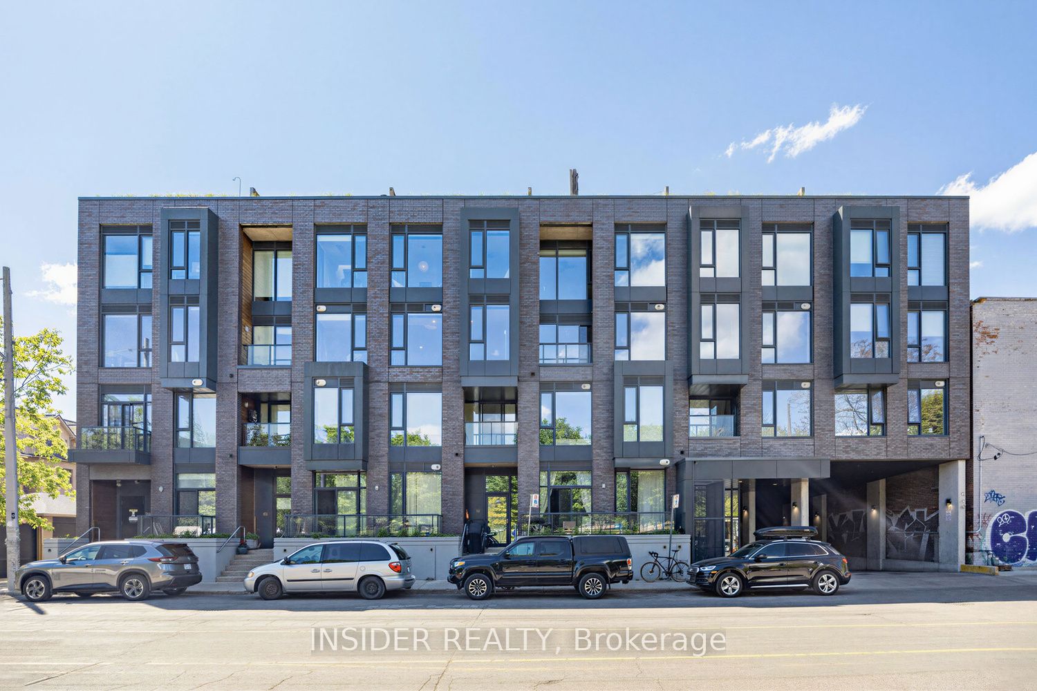 303-35 Wabash Avenue, Toronto, ON, M6R 1N1
