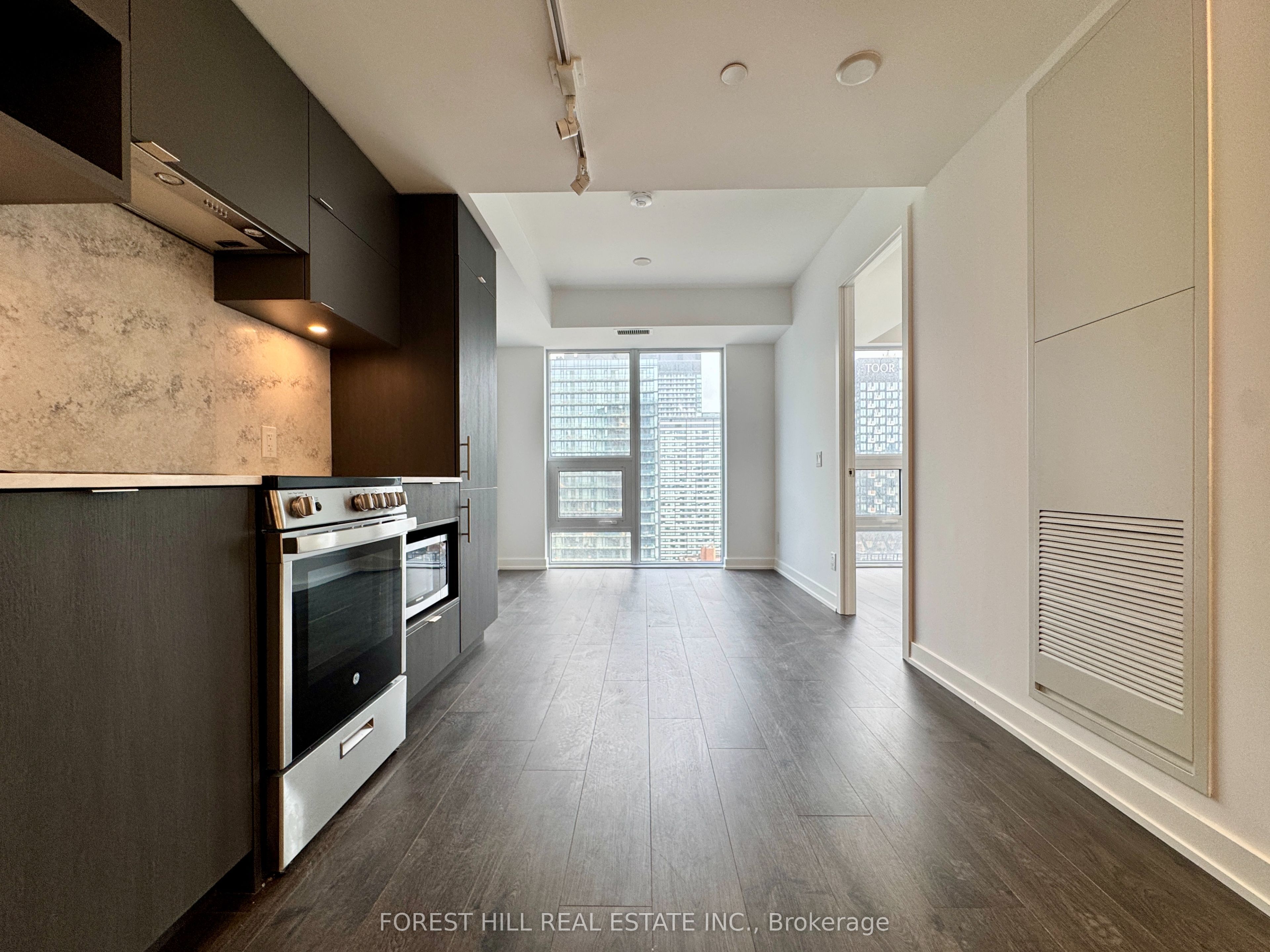 2802-100 Queen Street E, Toronto, ON, M5C 0B5 photo 2