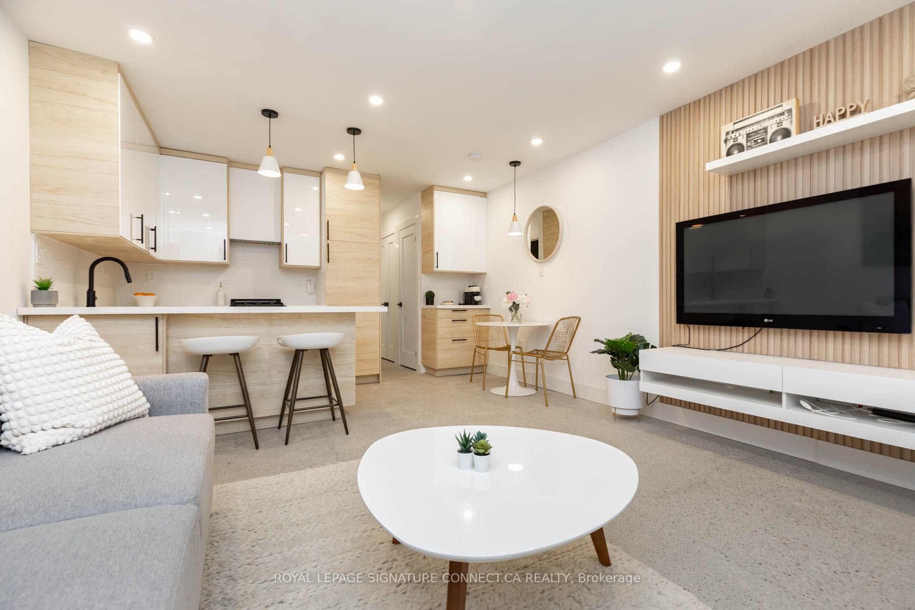 Lower-55 Dearbourne Avenue, Toronto, ON, M4K 1M6 photo 2
