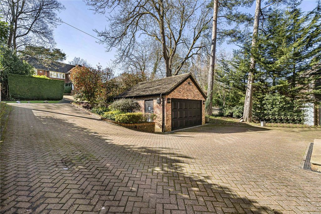 Additional image 21 of 4 bed detached house for saleThe Warren, Radlett, Hertfordshire WD7
