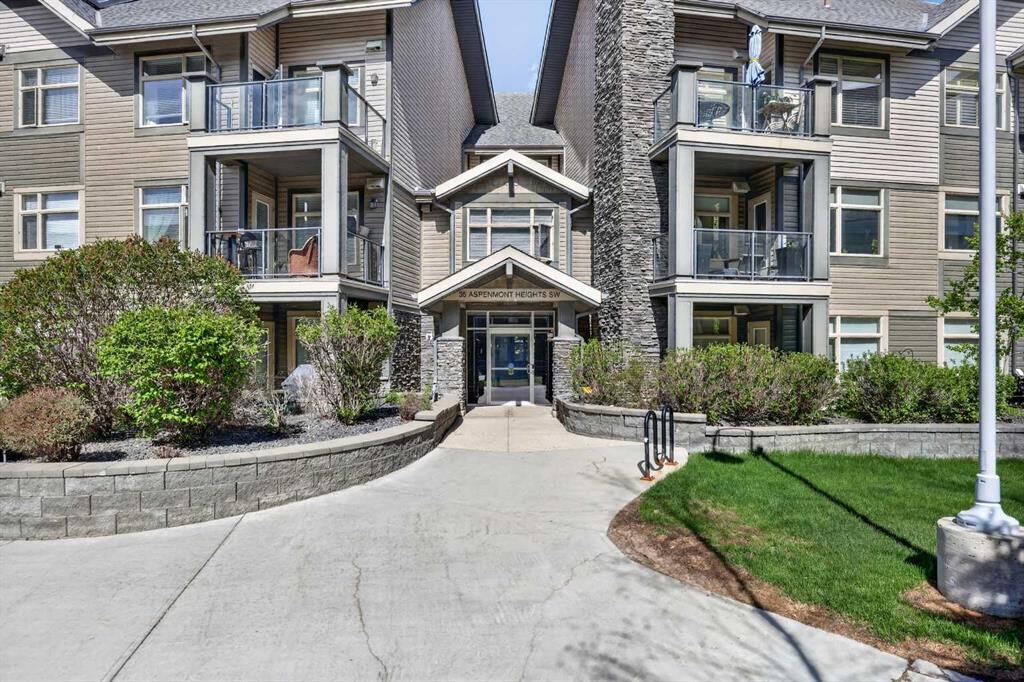 216-35 Aspenmont Heights SW, Calgary, AB, T3H 0E5