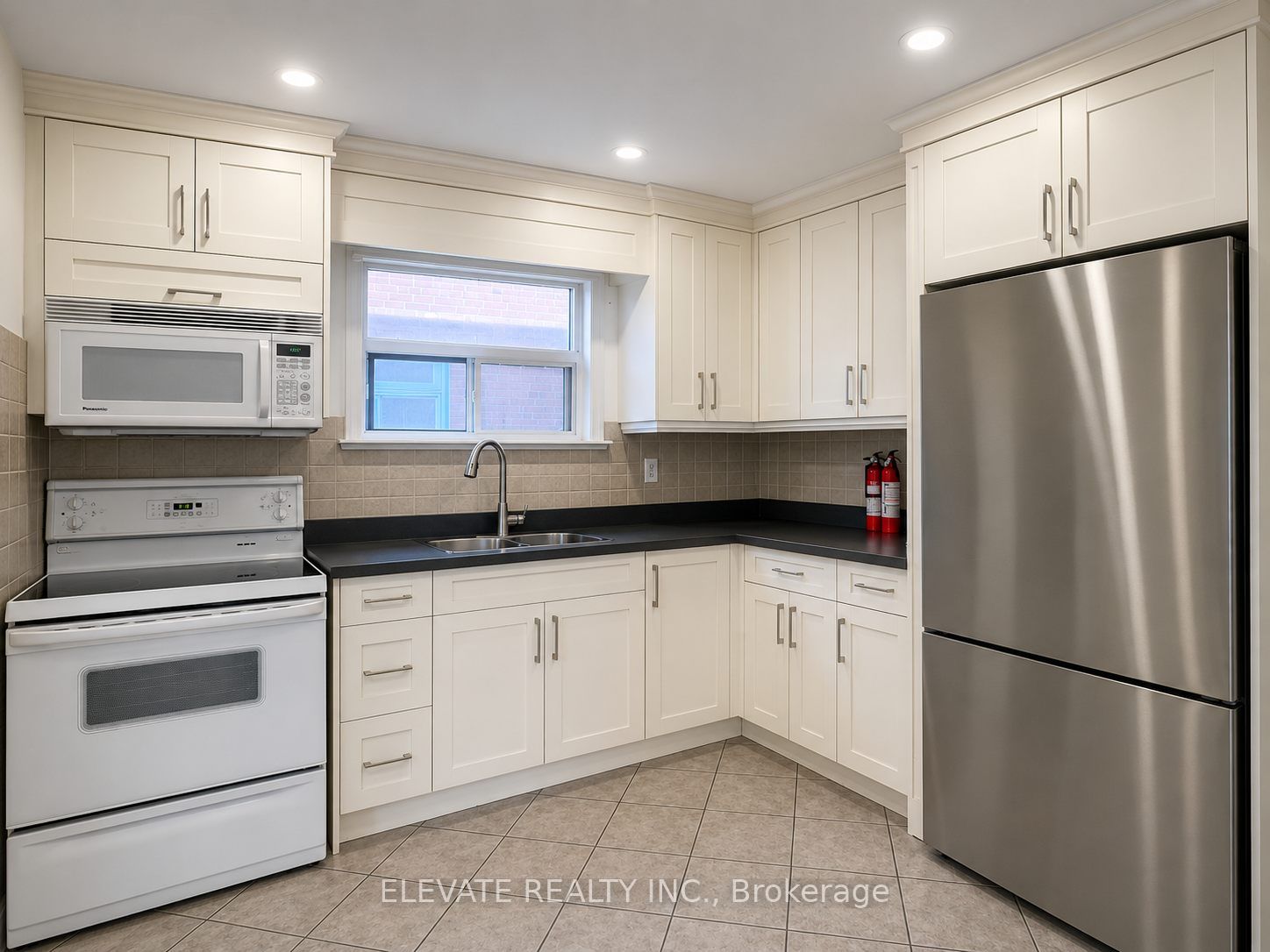 1-474 St Johns Road, Toronto, ON, M6S 2L3 photo 4