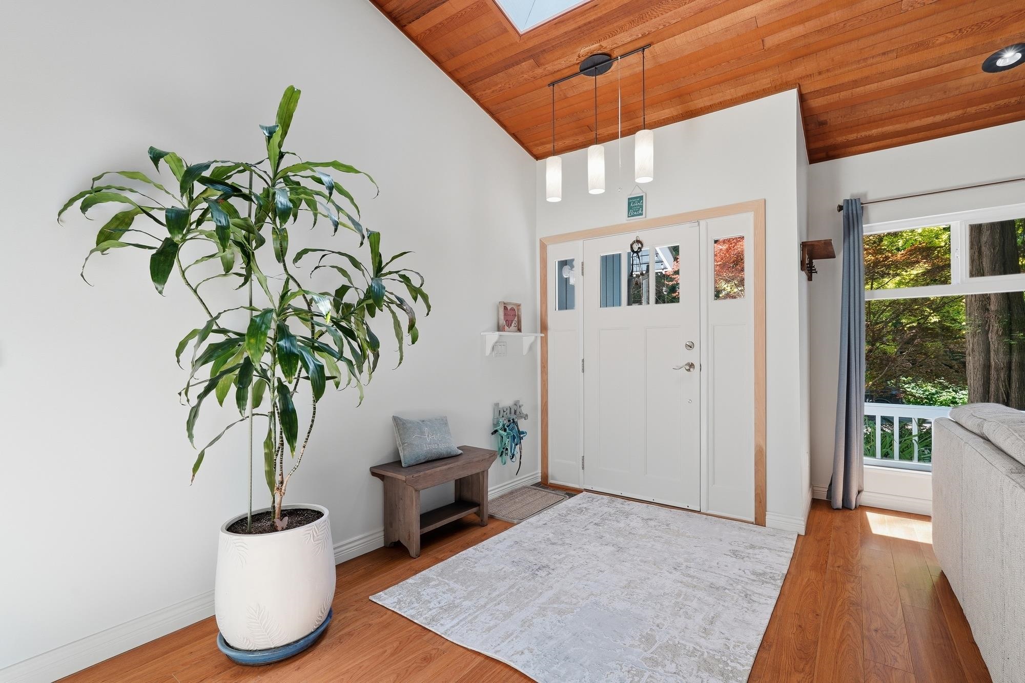 Additional image 4 of 12597 20 Avenue, Surrey, BC, V4A 6J3