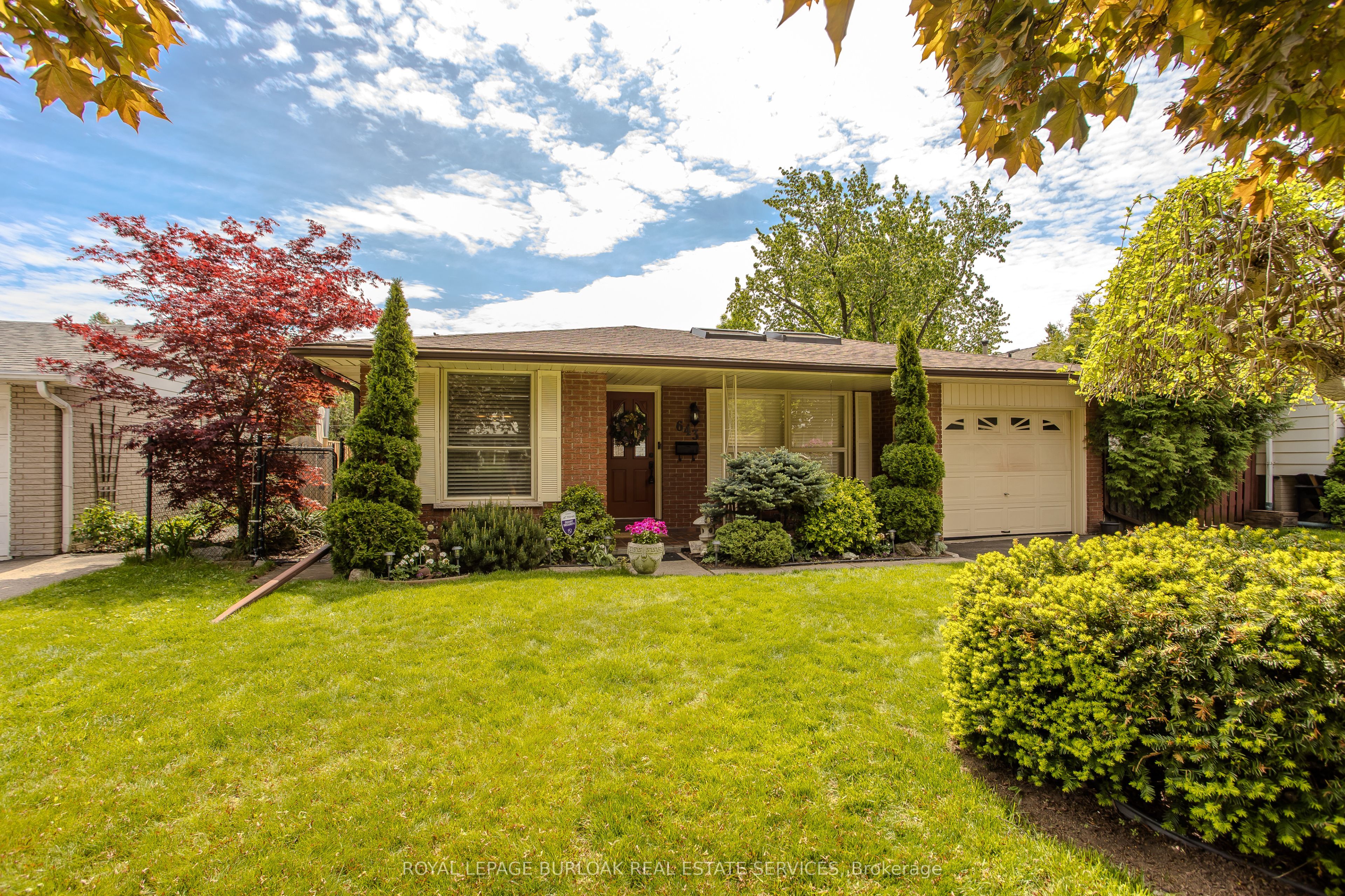 643 Artreva Crescent, Burlington, ON, L7L 2B8