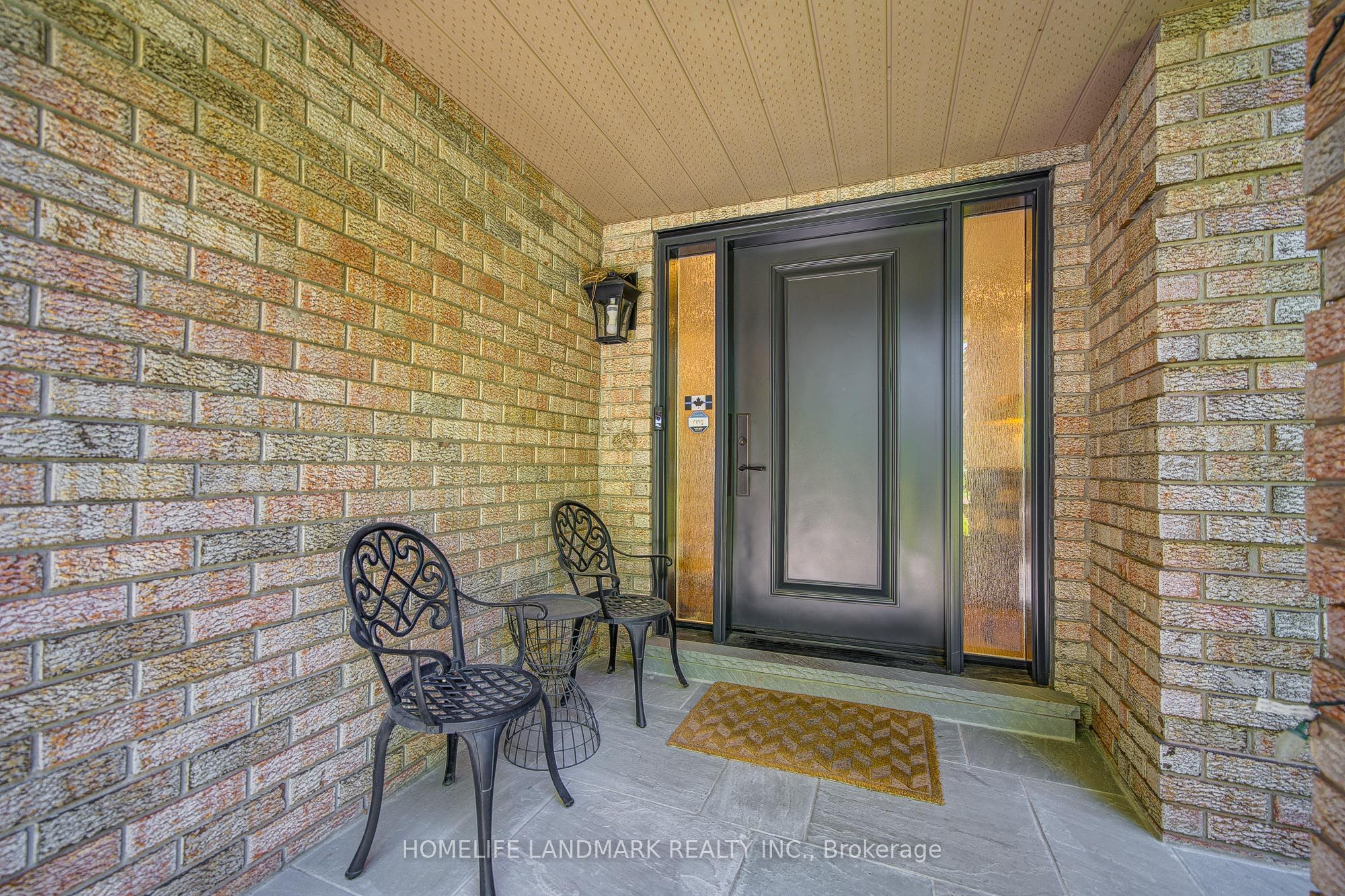 Additional image 3 of 1360 Old English Lane, Oakville, ON, L6M 2P8