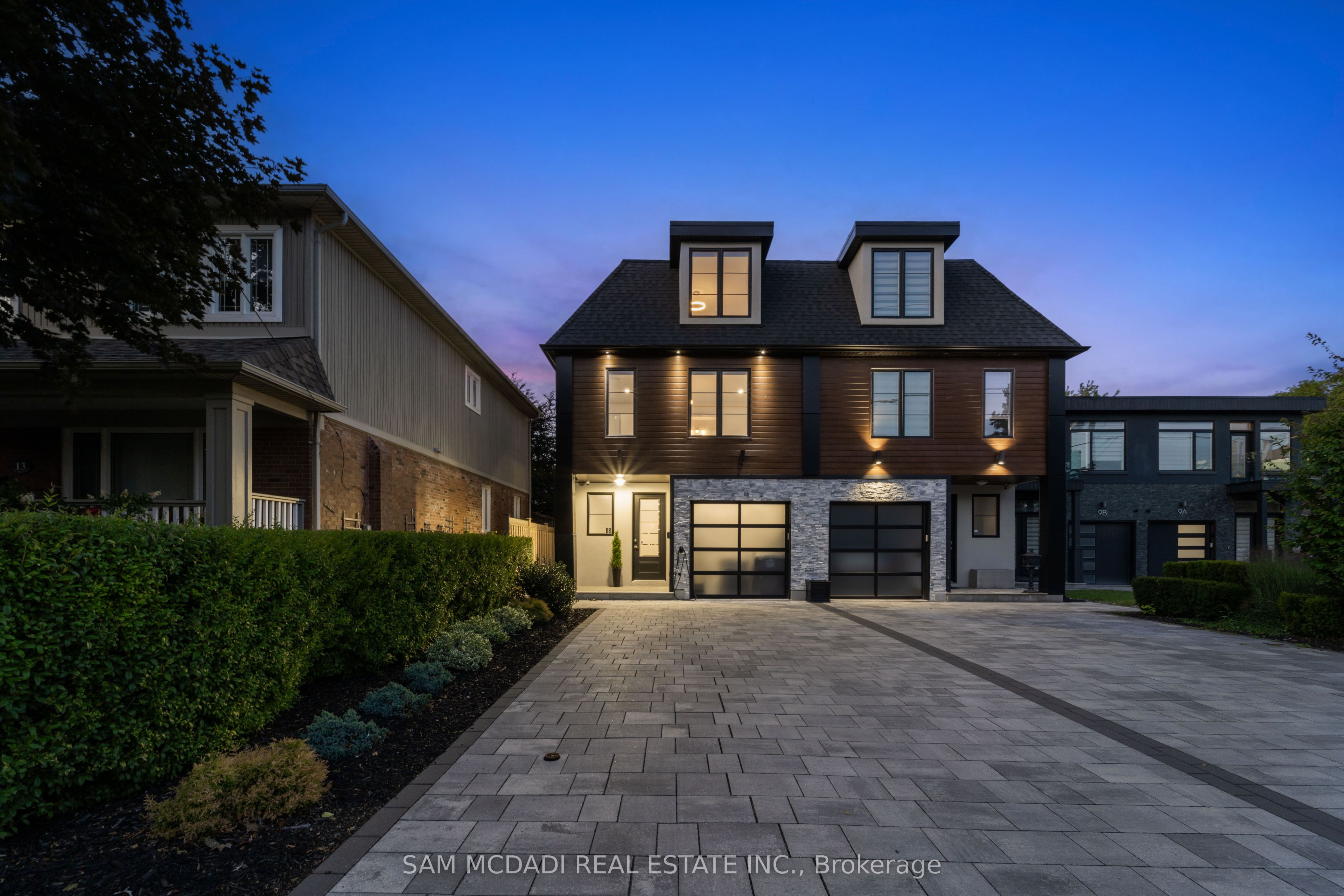 11B Maple Avenue N, Mississauga, ON, L5H 2R9