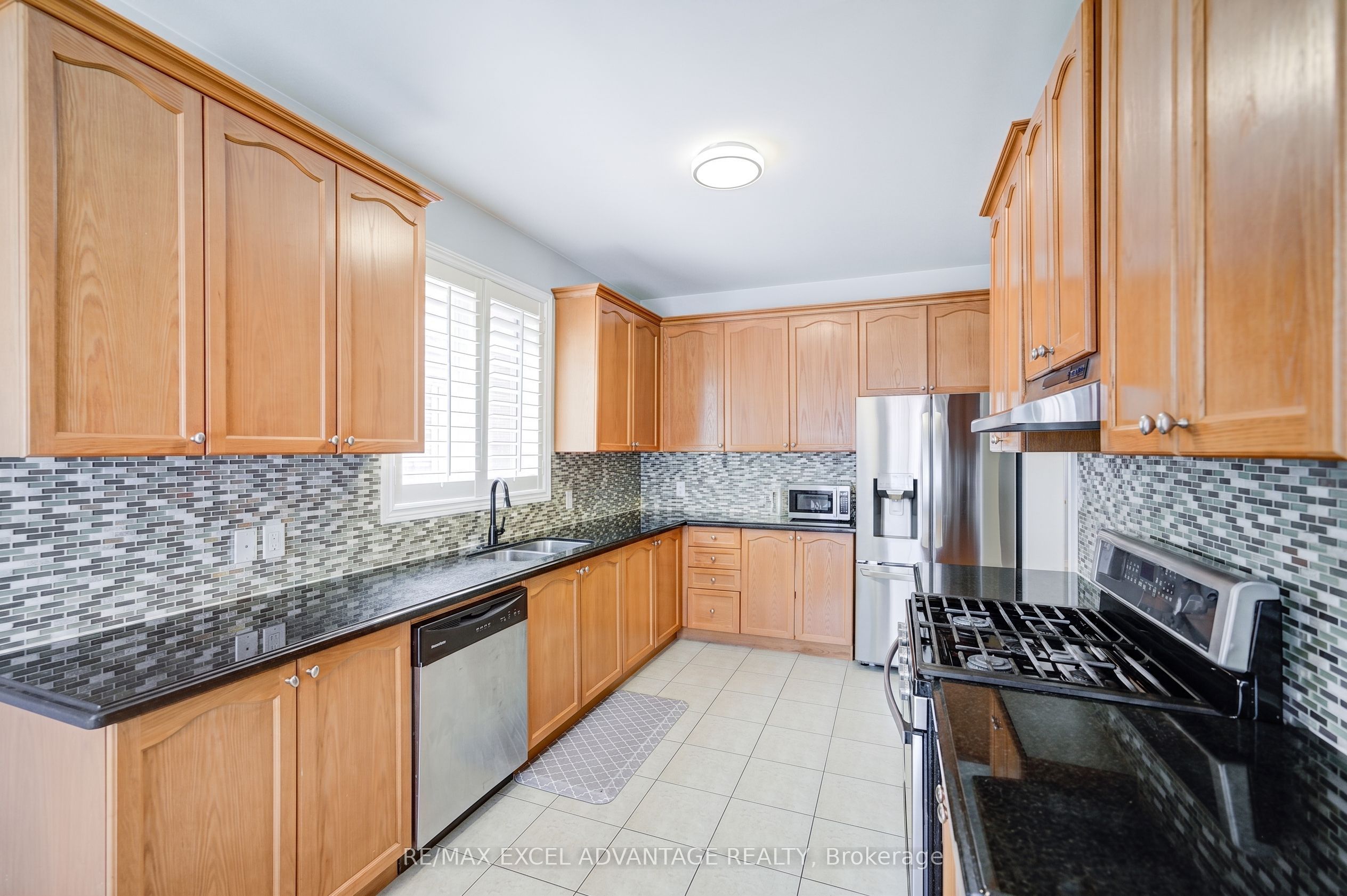 29 Teal Crest Circle, Brampton, ON, L6X 2Z5 photo 5
