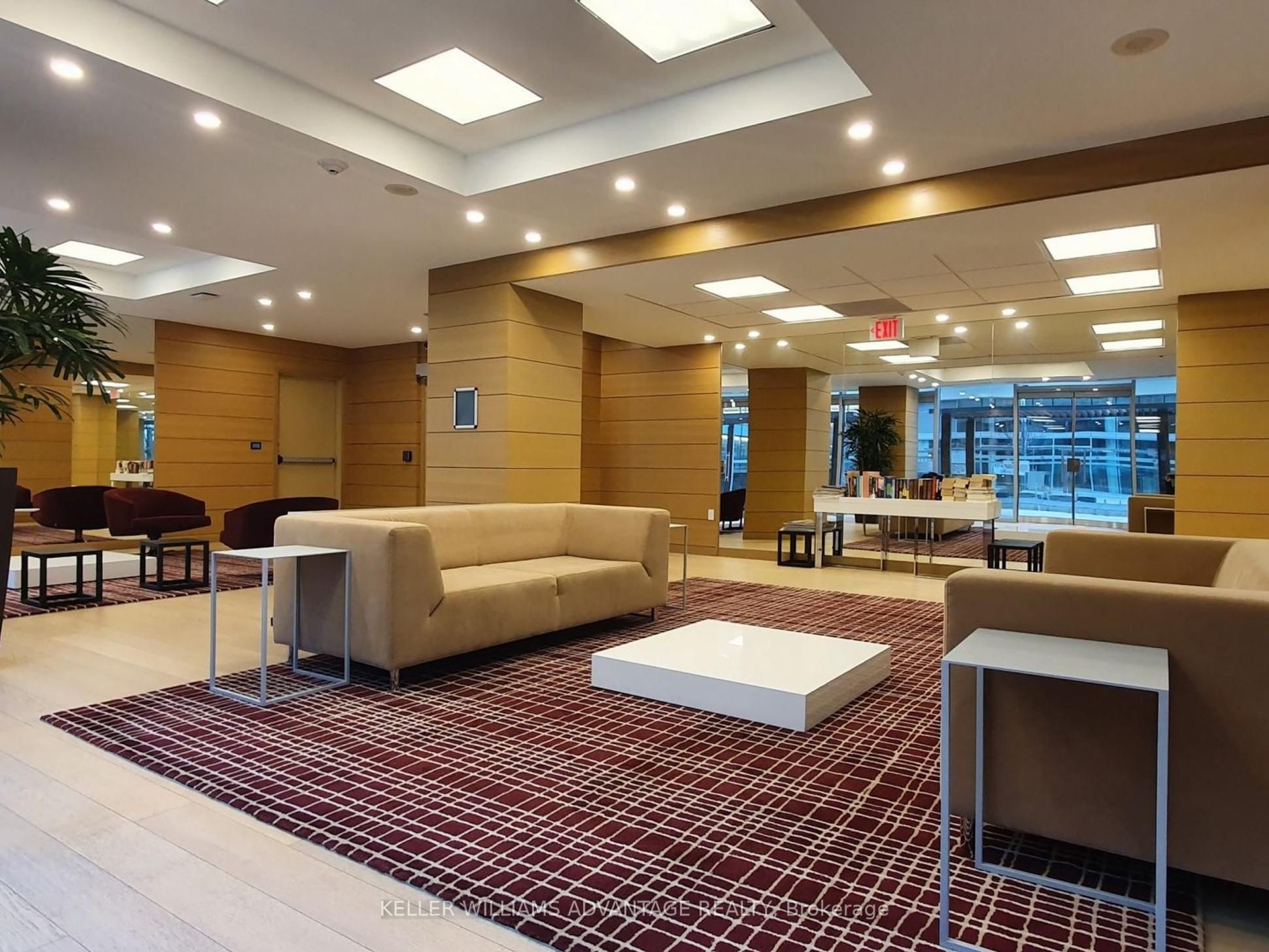 401-29 Queens Quay E, Toronto, ON, M5E 0A4 photo 2