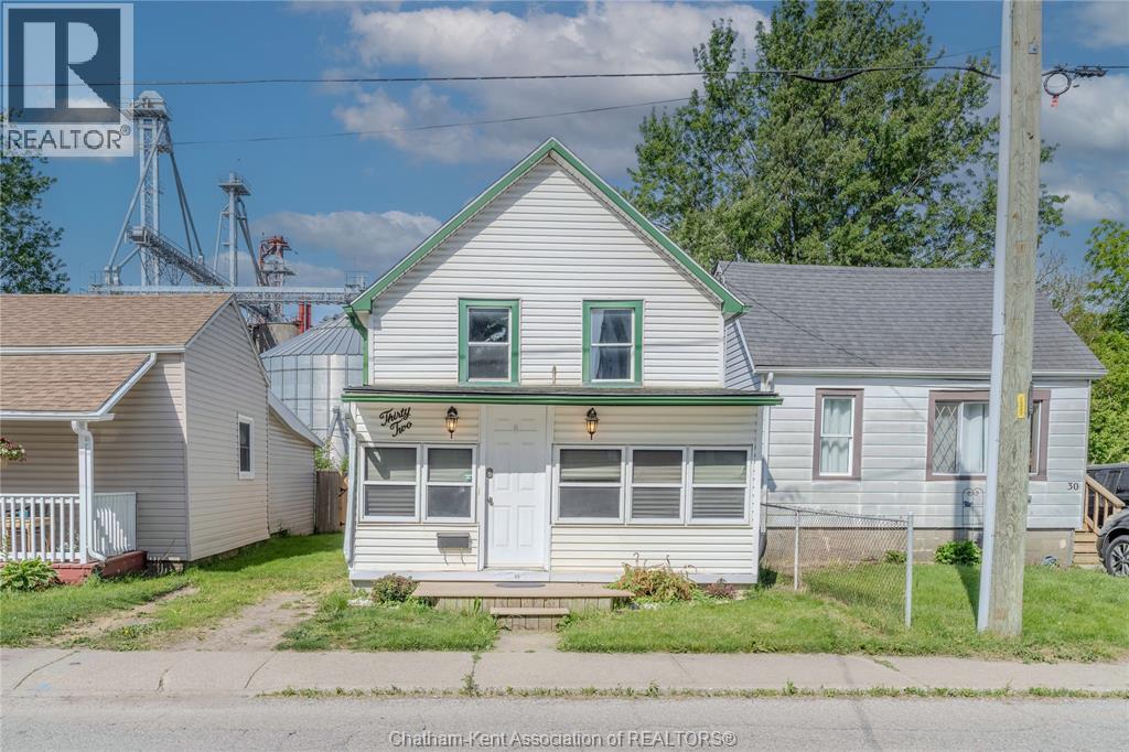 32 Degge Street, Chatham, ON, N7M4X2