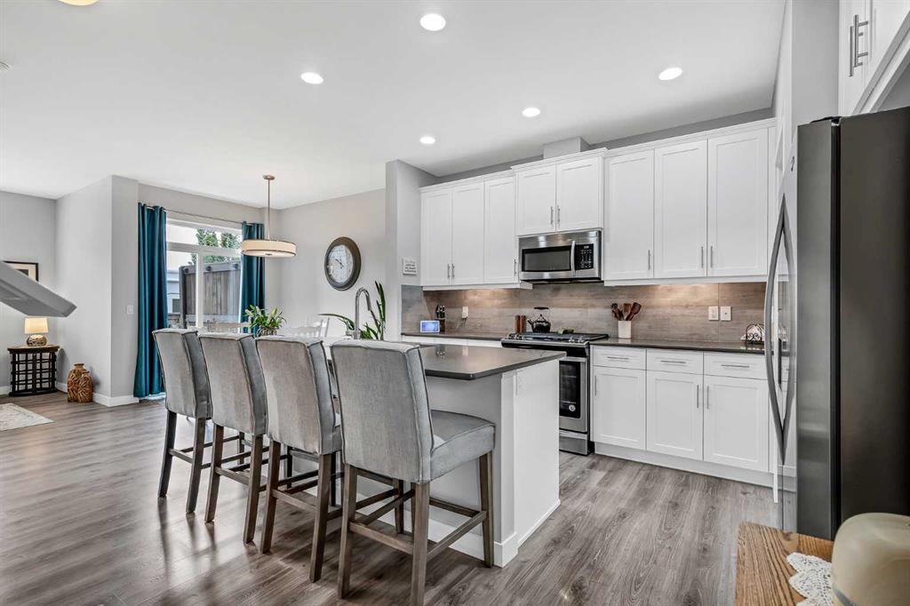 565 Midtown Street SW, Airdrie, AB, T4B 4E2 photo 3