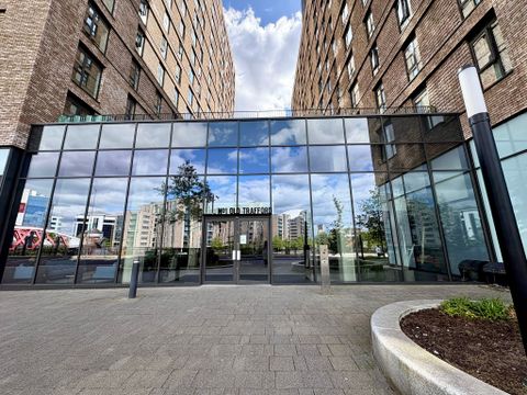 Wharf End, Manchester M17