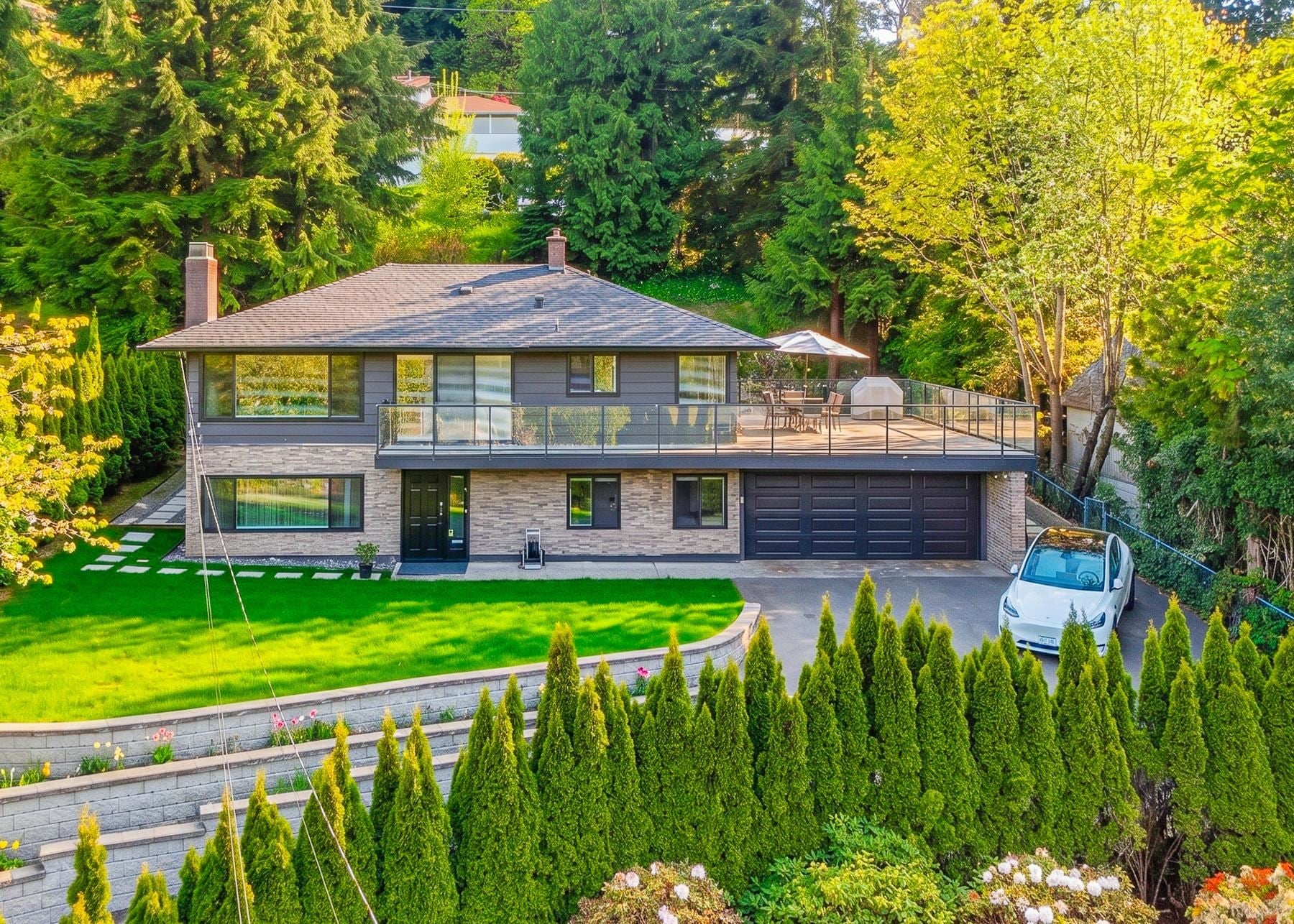 880 Jefferson Avenue, West Vancouver, BC, V7T 2A4