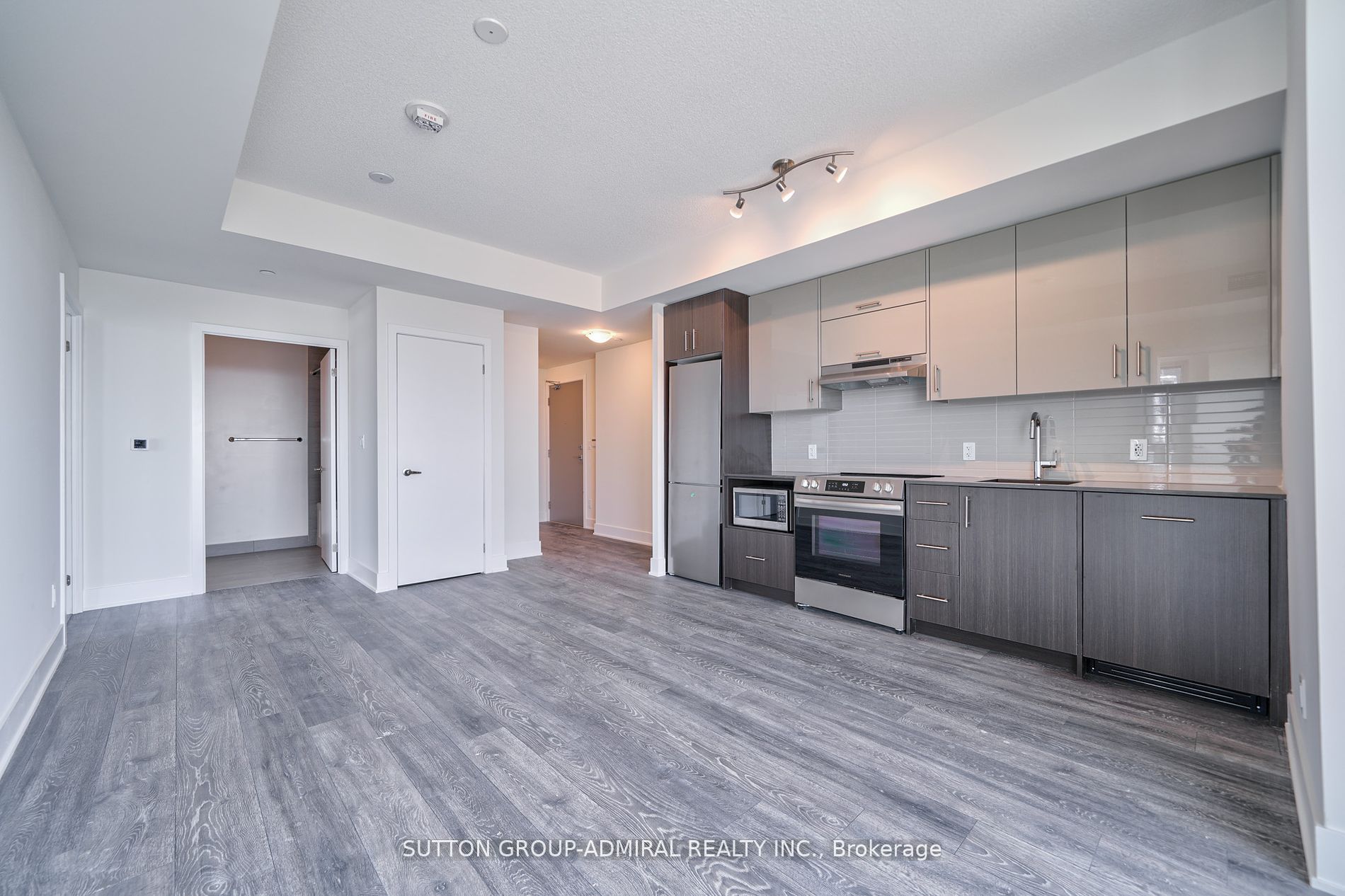 2115-188 Fairview Mall Drive, Toronto, ON, M2J 4T1 photo 5