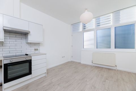 Dalling Road, Ravenscourt Park, Hammersmith W6