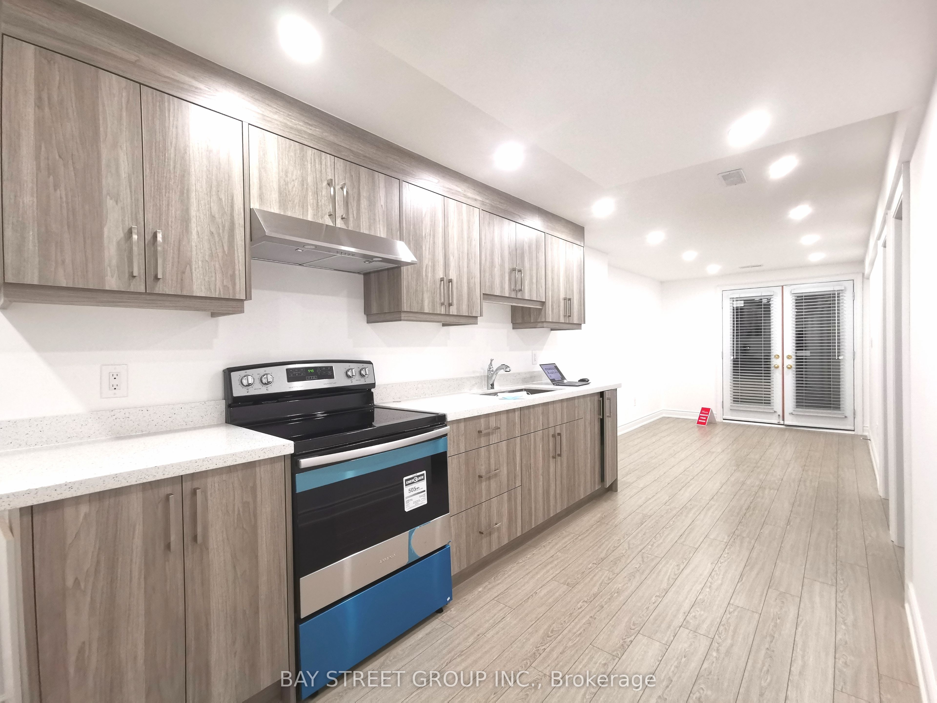 Bsmt-267 Bathurst Glen Drive, Vaughan, ON, L4J 0C4 photo 2