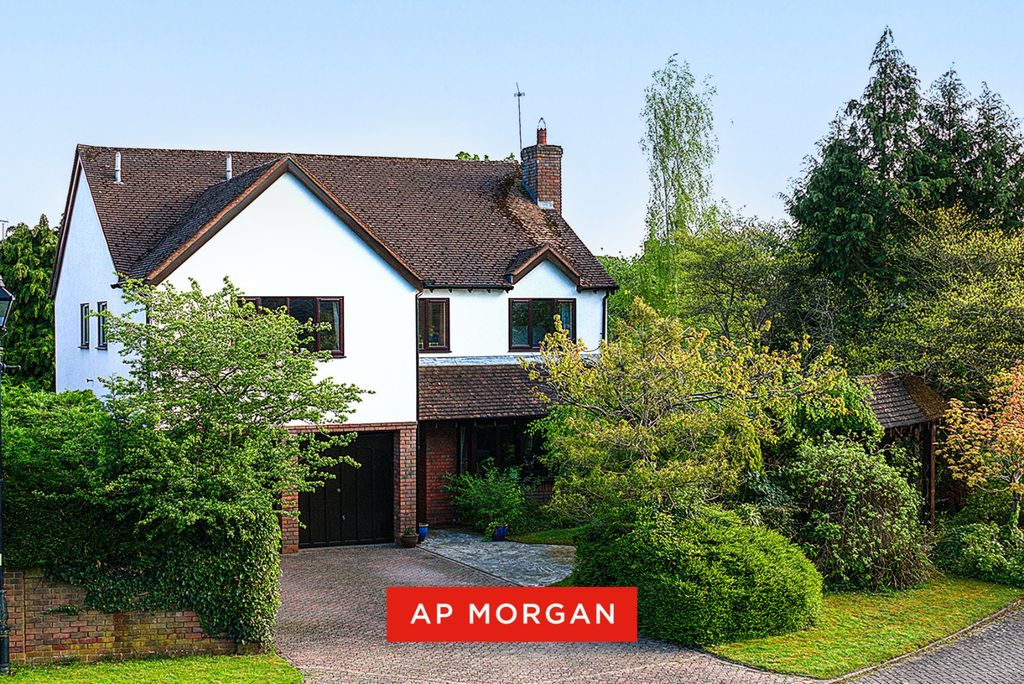 5 bed detached house for saleHither Green Lane, Bordesley, Redditch B98