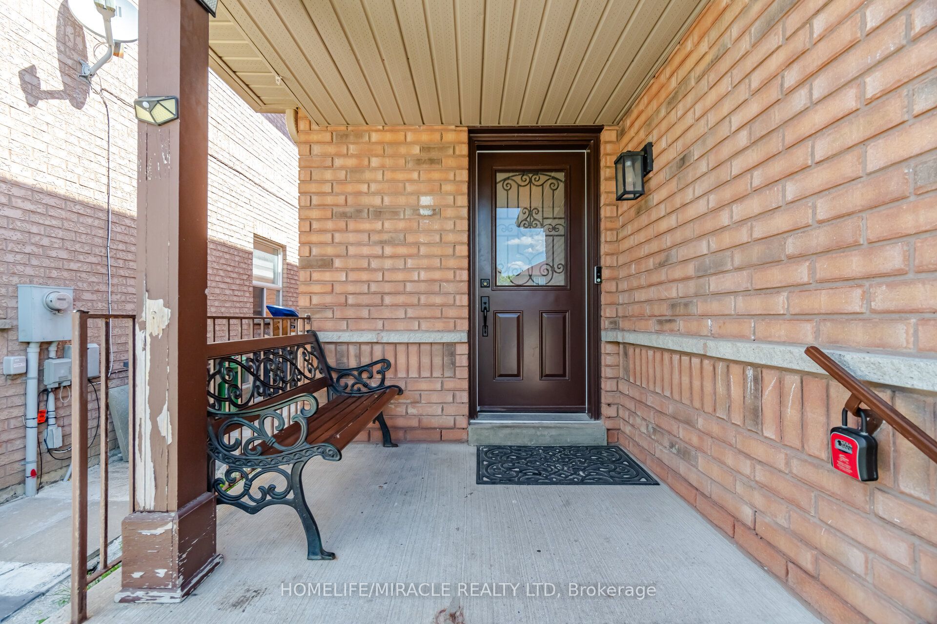 Additional image 4 of 45 Ridgefield Court, Brampton, ON, L6P 1B4