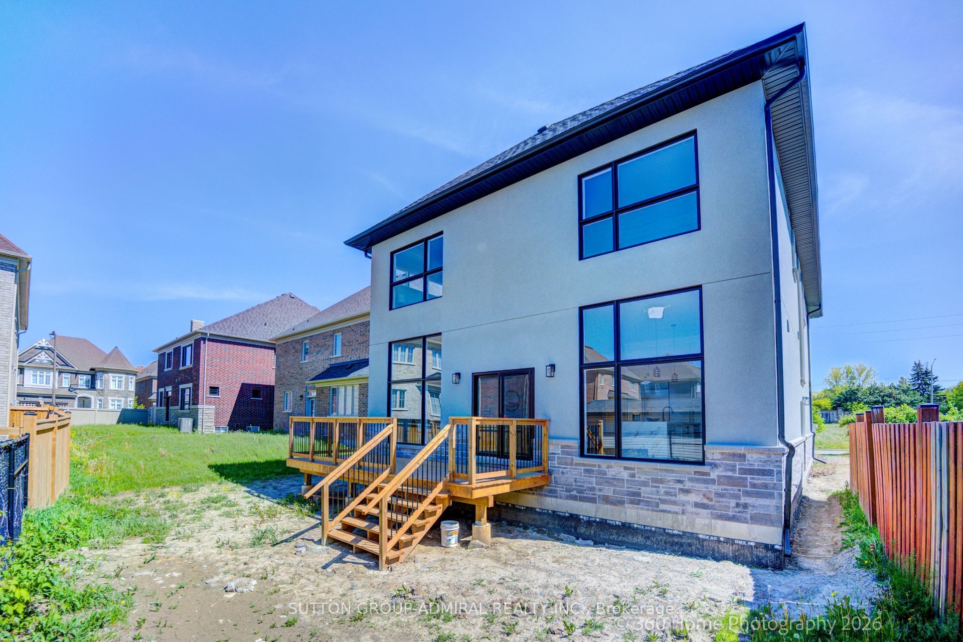 26 Valleywest Road, Brampton, ON, L6P 4R5 photo 3