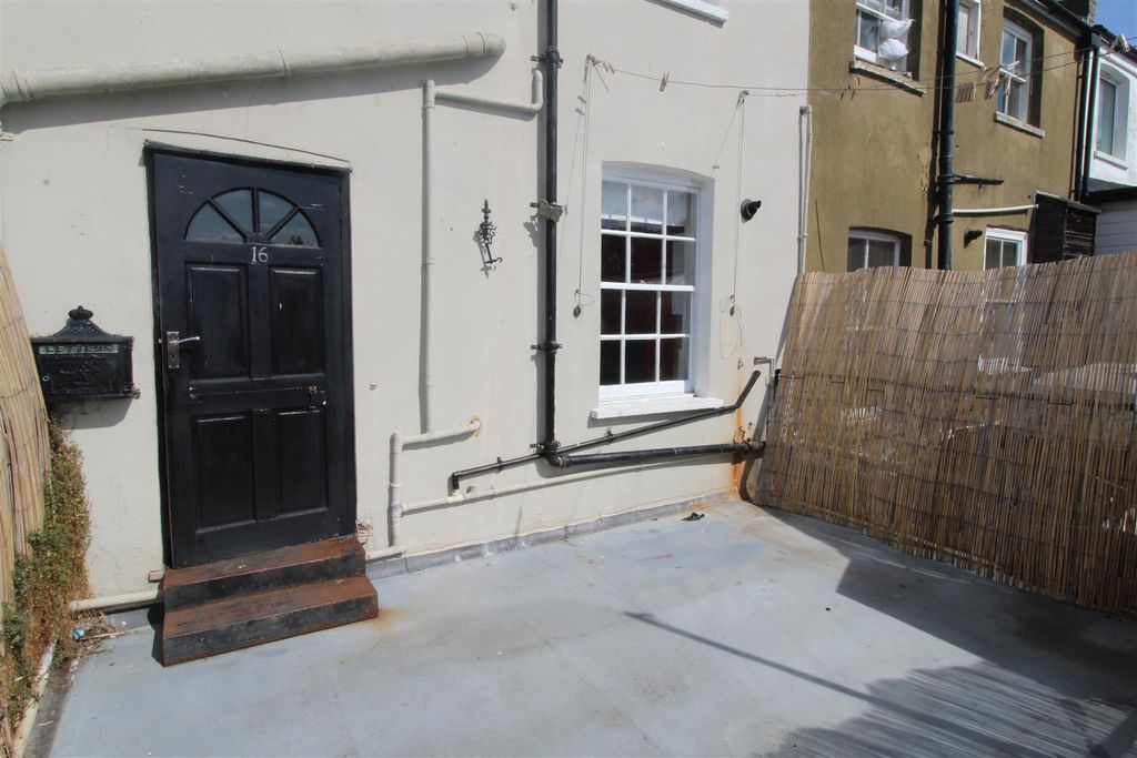 Additional image 2 of 2 bed flat for saleBroadway, Sheerness ME12