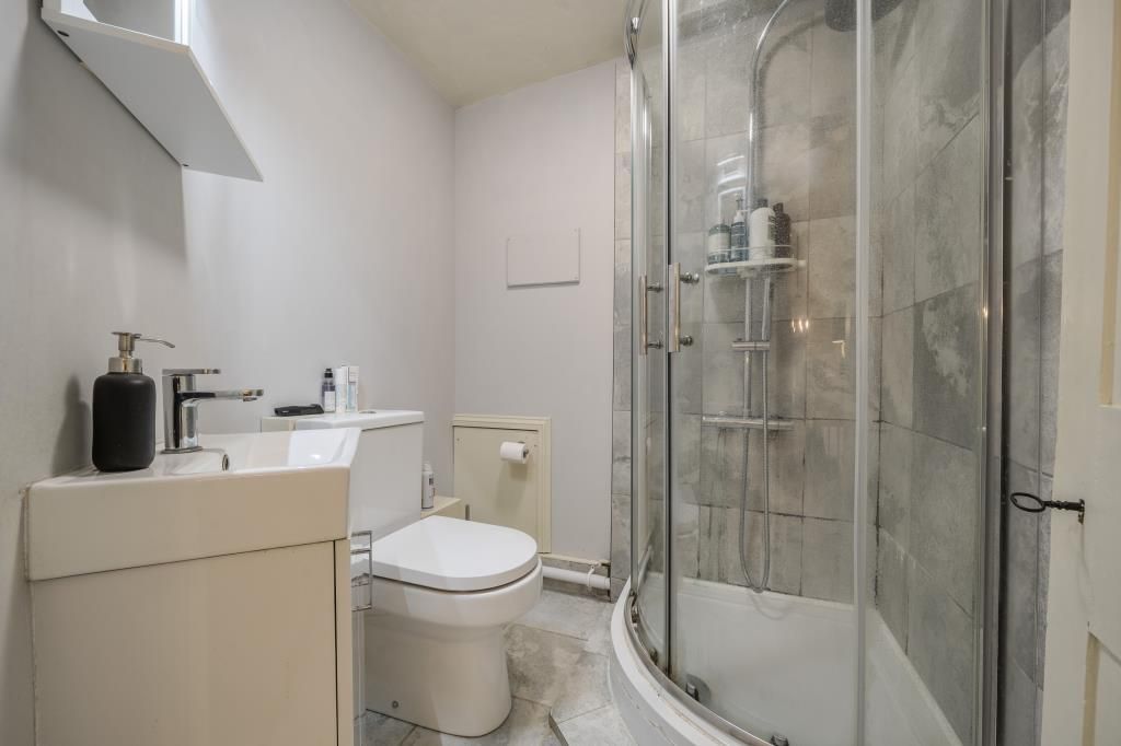 Additional image 26 of 4 bed terraced house for saleCastle Hill, Reading, Berkshire RG1