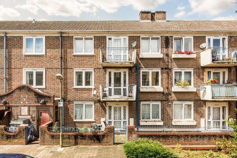 Garnies Close, Peckham SE15