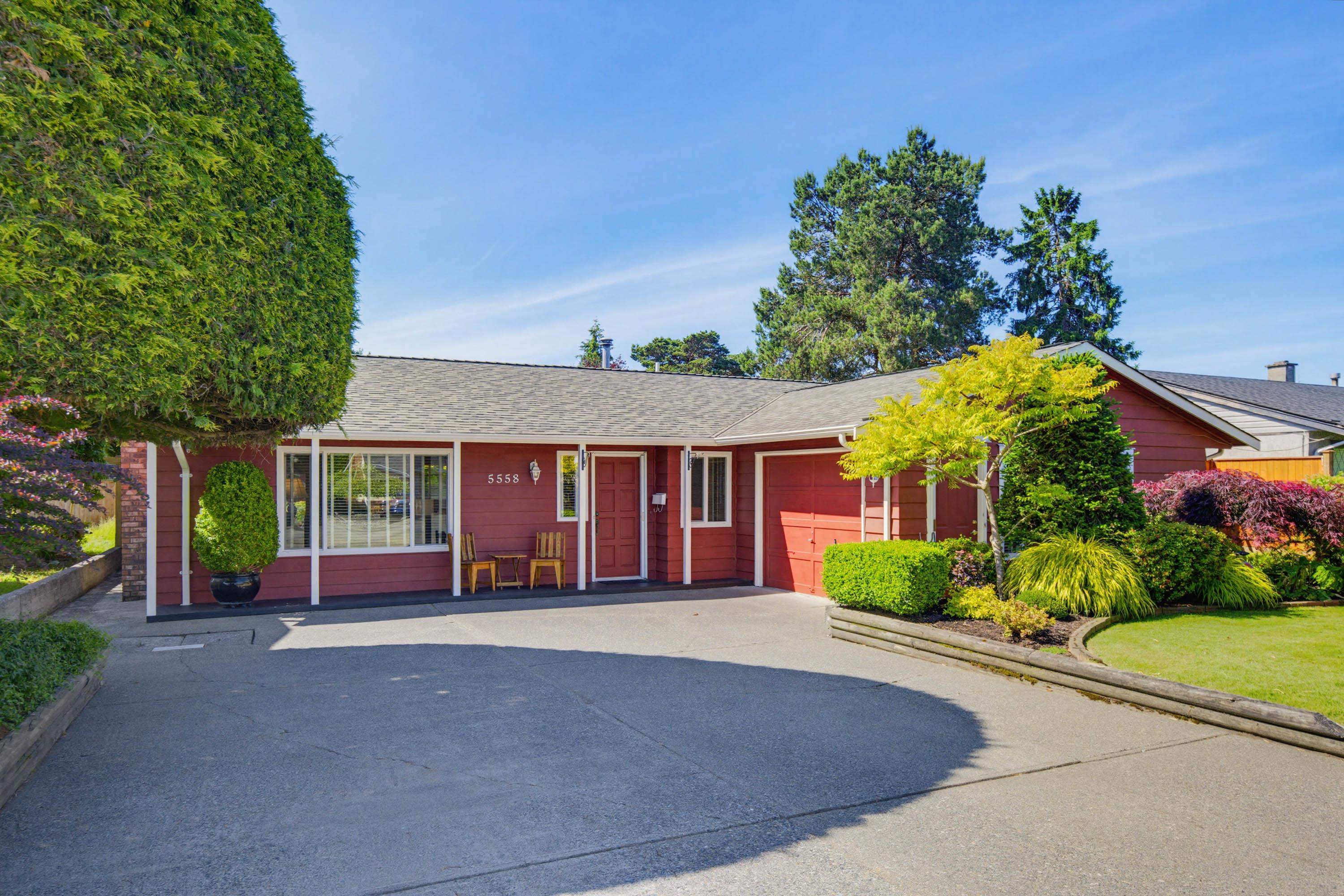 5558 49 Avenue, Delta, BC, V4K 3N8