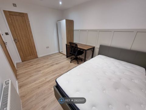 John Rous Avenue, Coventry CV4, Room to rent
