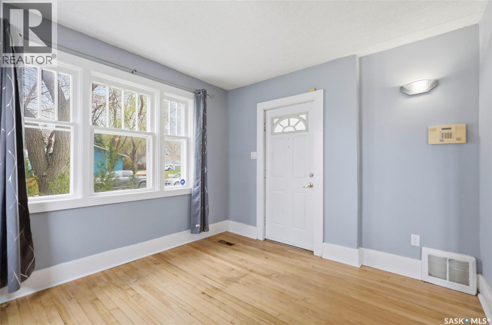 Additional image 5 of 825 L Avenue S, Saskatoon, SK, S7M2H9